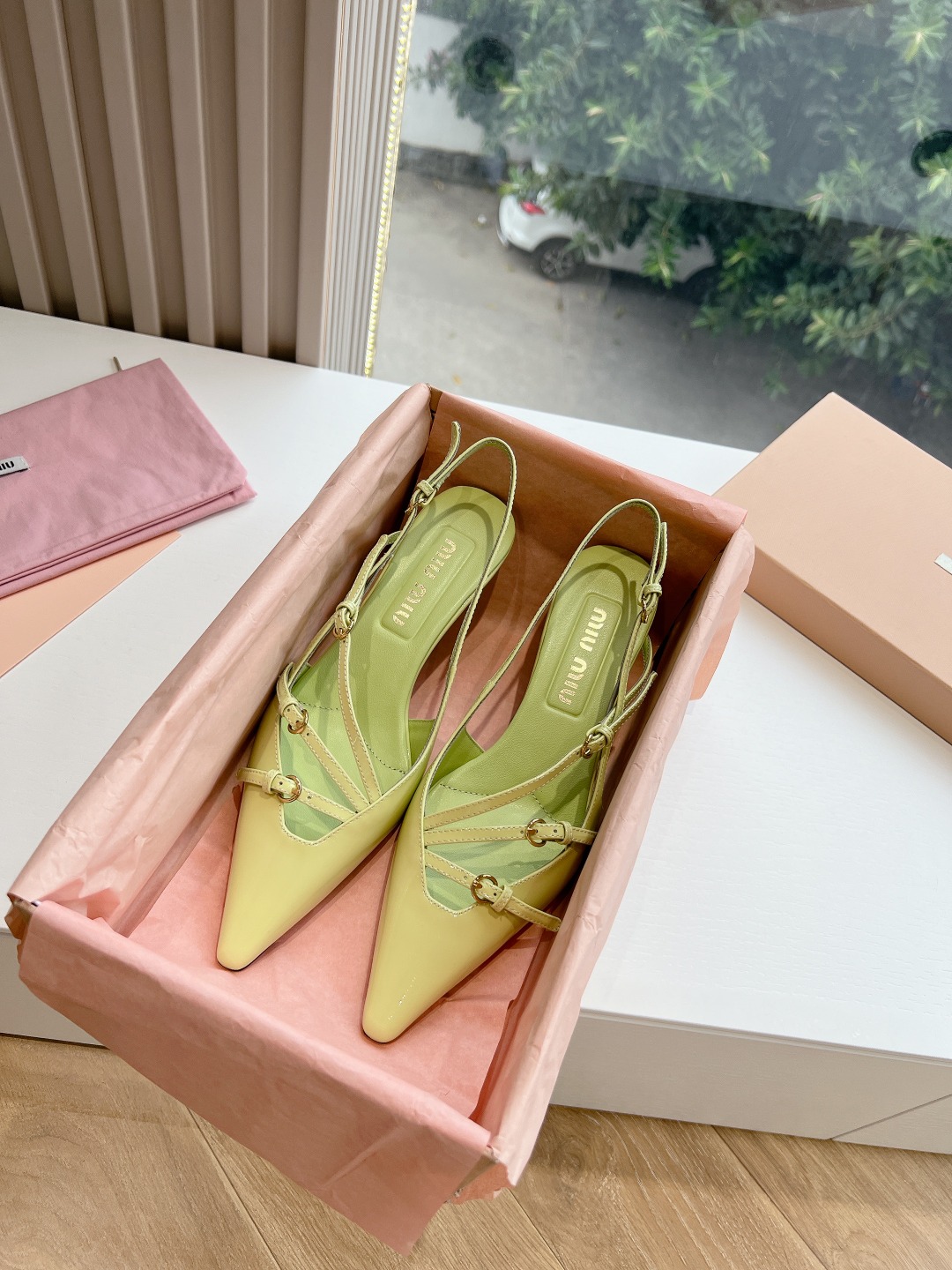MiuMiu High Heel Pumps Sandals Single Layer Shoes Fashion Designer
 Openwork Patent Leather Sheepskin Spring/Summer Collection