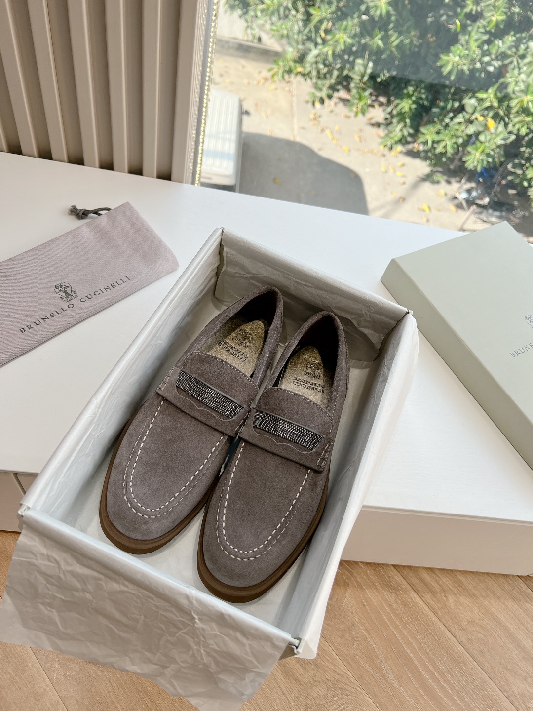 NO:441479,G083 bc purchasing grade women's shoes brunell* cucinell* loafers new style really falls in love with thick-soled casual shoes at first glance, and I don't have one of my favorite shoes recently!  Any style can be matched with fried chicken nice~ Material deer leather, original inner lining, ultra-light sole, size 35-40 (40, no return or replacement), loafers, brunello cucinelli, loafers19860909G083 bc代购级女鞋brunell* cucinell*乐福鞋新款真的一眼爱上厚底体闲鞋上脚超级舒服,近期最爱的鞋子没有之一！任何风格都能搭配炒鸡nice~ 材质鹿皮 内里原版内里 大底超轻鞋底 码数35-40(40不退不换）,乐福鞋,brunello cucinelli,loafers,Women's Shoes