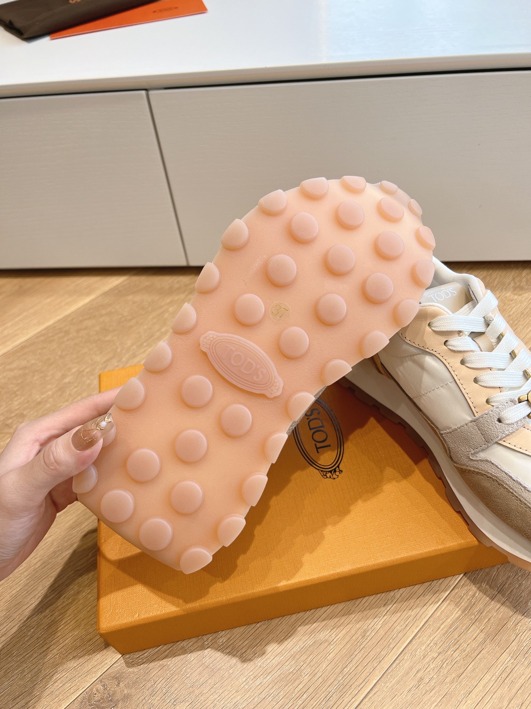 Tods Tombane Classics: Top-Class Commuter Shoes with Classic Design. - 图片 9
