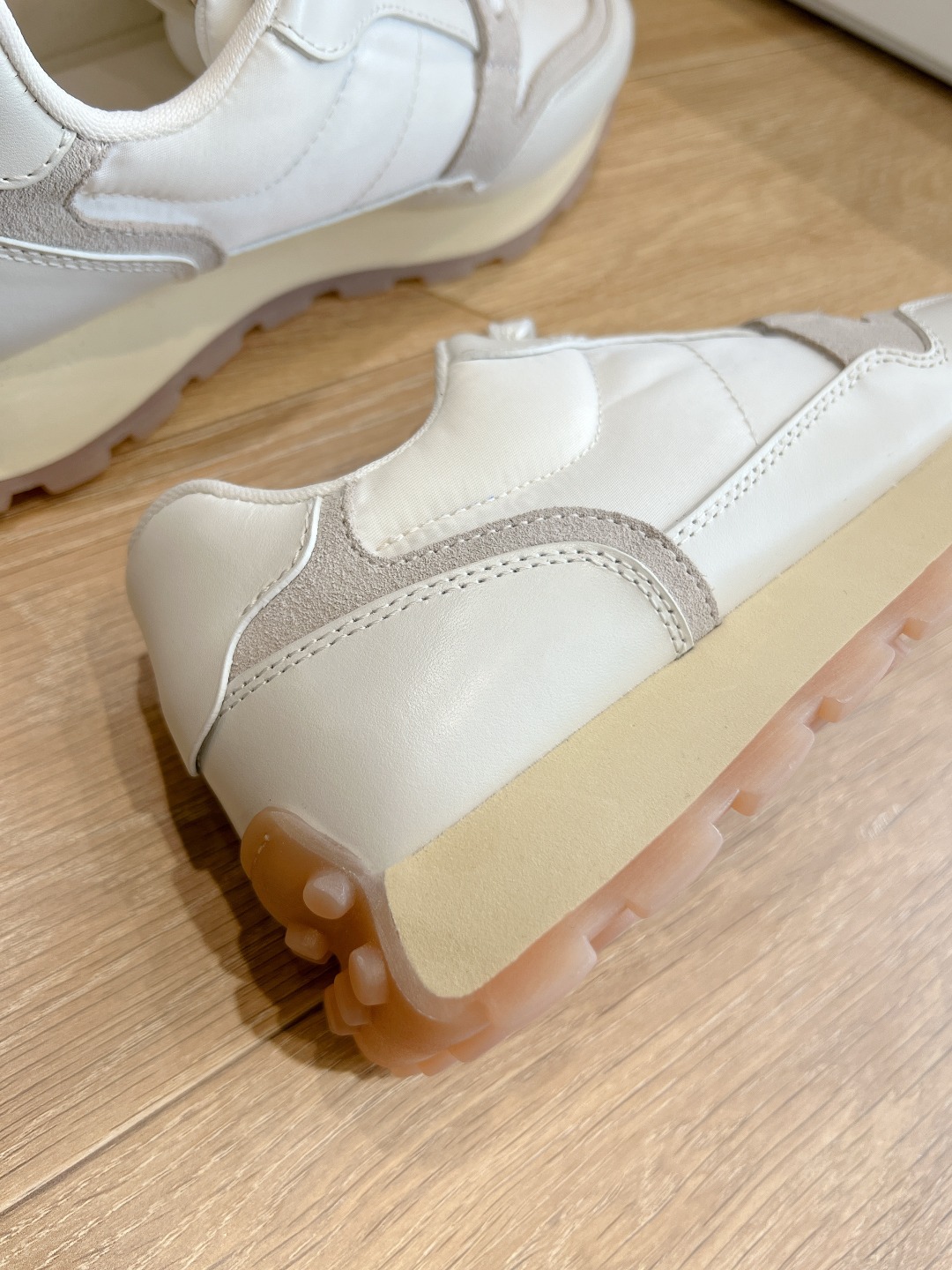 Tods Tombane Classics: Top-Class Commuter Shoes for Style and Comfort - 图片 8