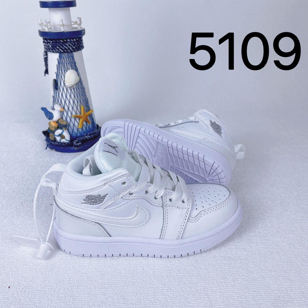 图片[6]-海外专G版乔1童鞋 谁还没有一双a/j啊 AJ1童鞋萌娃 Air Jordan 1 Mid 乔丹一代Aj1高帮潮流文化篮球板鞋 尺码22-39-选品中心