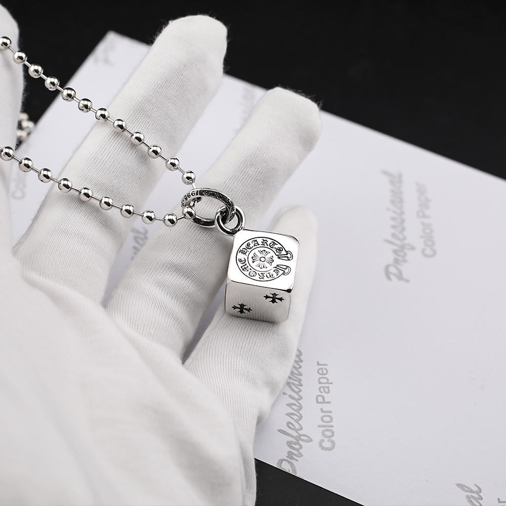 NO:110753,Croxin's new cross point dice pendant Japanese and Korean style high-end men's and women's personalized necklace, jewelry boutique, chrome hearts, necklace19860909克罗心新款十字架点数骰子吊坠日韩风高级男女个性项链,饰品精品,chrome hearts,necklace,Jewelry
