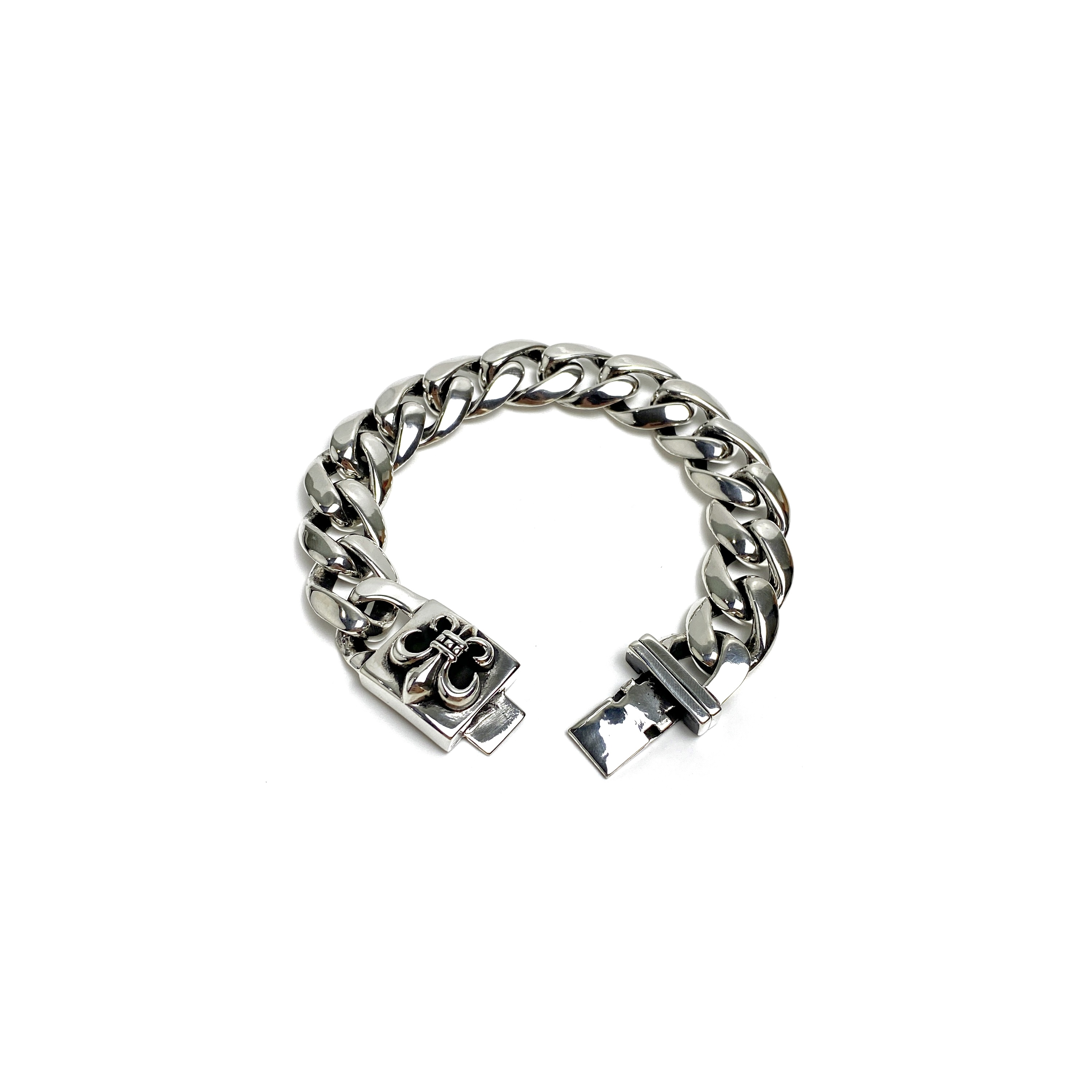 NO:110991,Chrome Hearts Croxin Square Scouts Glossy Patch Bracelet, Jewelry Boutique, Chrome Hearts, Chrome Hearts, Bracelet19860909Chrome Hearts克罗心 方块童军花光面插片手链,饰品精品,chrome hearts,chrome hearts,bracelet,Jewelry