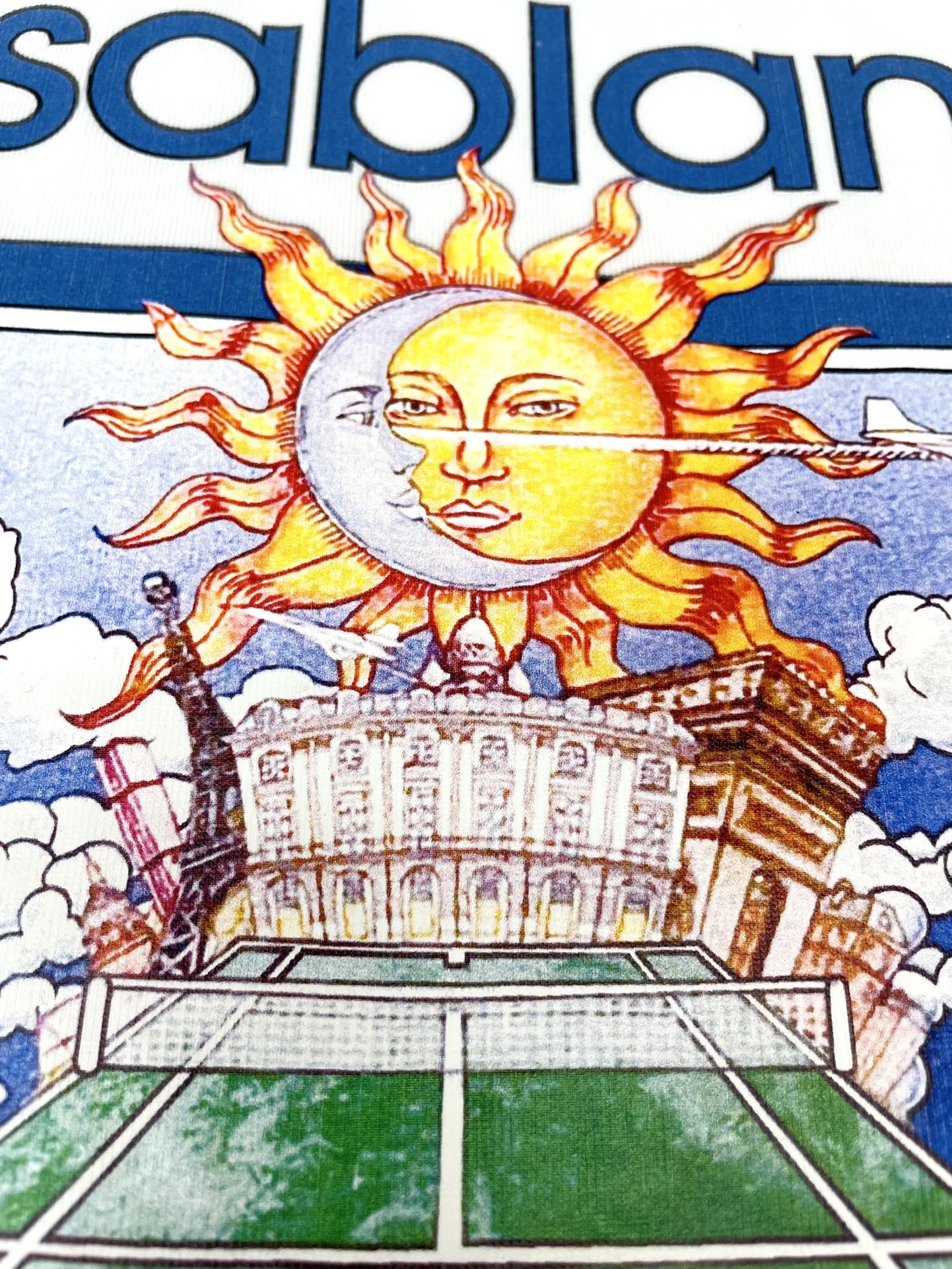 💴75
CASABLANCA短袖T恤                                                                                                        原版开发 采用250克高密度双纱纯棉面料 上身柔软舒适
进口设备 原版印花 色彩鲜艳清晰 
国内一线品牌代工厂代工 做工无可挑剔