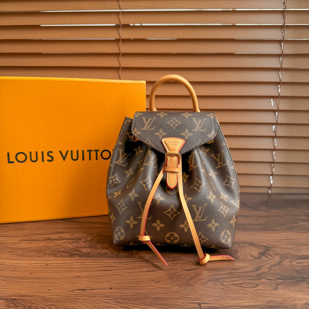 Louis Vuitton LV Montsouris Tassen Rugtassen M45502