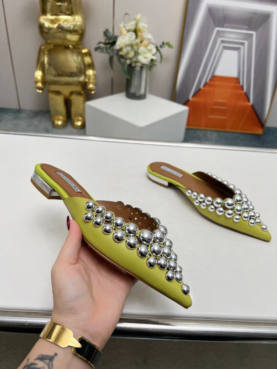 Aquazzura来来菠萝2024/春夏新品半拖凉鞋满满的钻超闪️️️️精致女人必备款️太性感了吧！超级
