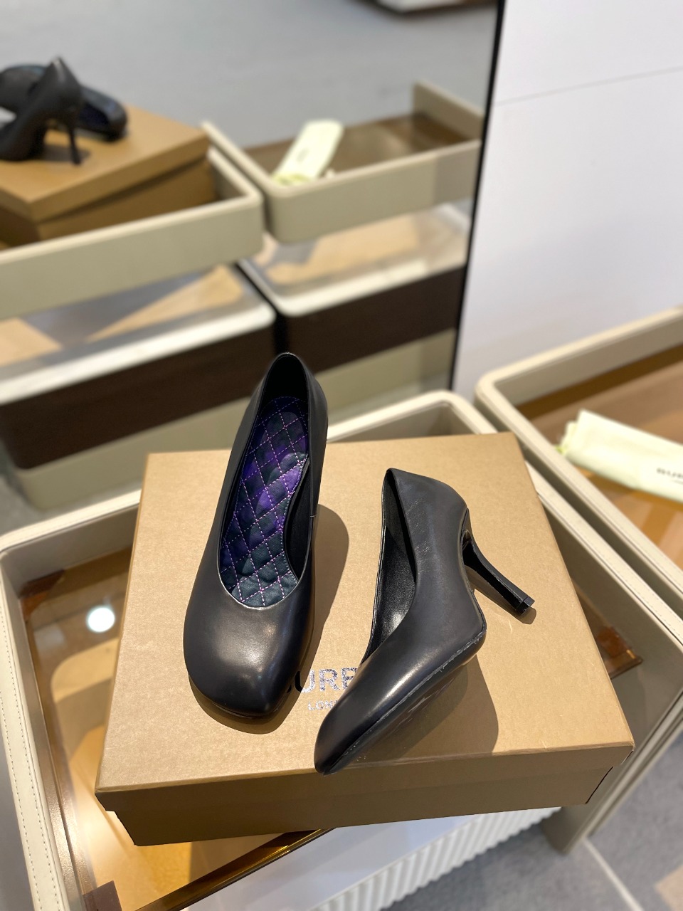 Burberryy博柏利博柏利2024最新独家推出高跟慵懒的复古优雅知性风格复古奶奶鞋BURBERRY博