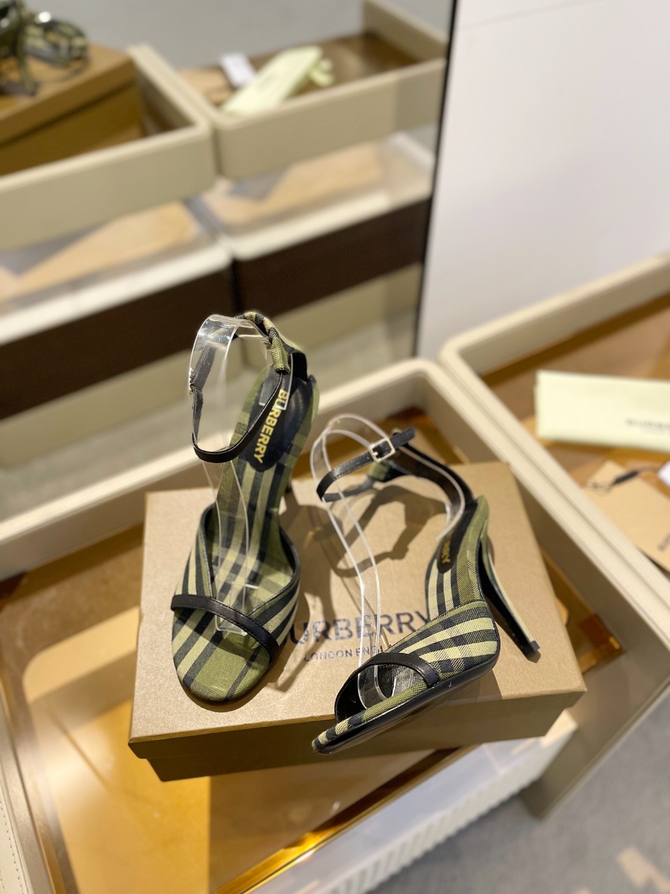 Burberryy博柏利博柏利2024最新独家推出高跟慵懒的复古优雅知性风格高跟凉鞋BURBERRY博柏