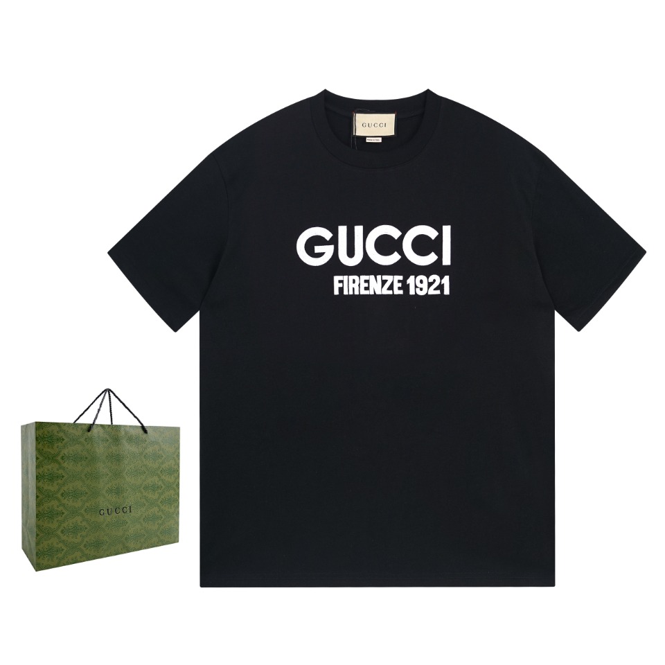 NO:128503,[New model is on the shelves] Gucci / Gucci official website synchronizes the new embroidered round neck T-shirt 1:1 high quality, differentiate market currency, same style for men and women, super versatile!  Color: Apricot Size: XS-L, gucci, gucci, tees, t-shirt, alexander wang19860909【新款上架】古驰 /Gucci 官网同步 新款刺绣圆领T恤 1:1高品质 区别市场通货 男女同款 超级百搭！ 颜色:杏色 尺寸:XS-L,,gucci,gucci,tees，t-shirt,alexander wang,Men's clothing