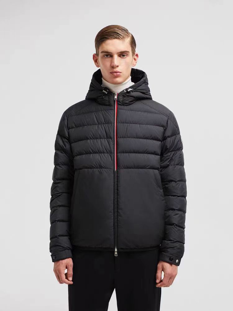 NO:564955,MONCLER FW men's new autumn and winter down jacket, colorful edge decoration details, color; black, size; 1 2 3 4 5,, down jacket, alexander wang19860909MONCLER FW 男士秋冬新款羽绒服 彩边装饰细节 颜色；黑色 尺码；1 2 3 4 5,,down jacket,alexander wang,Women's clothing