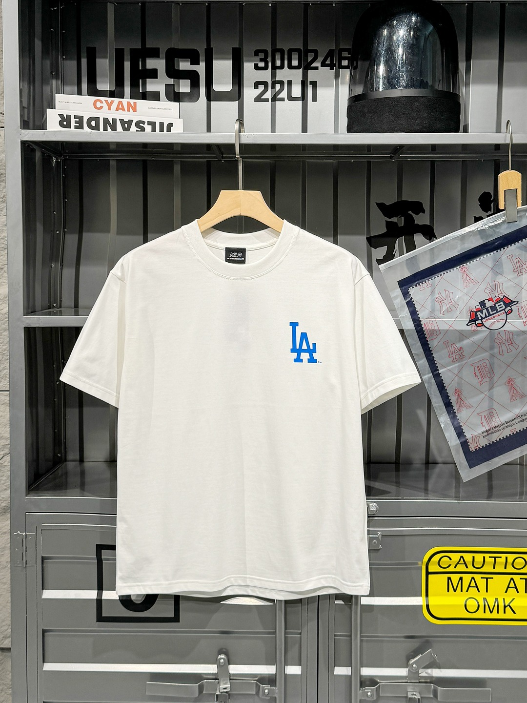 Alternative view of T-Shirt 05296