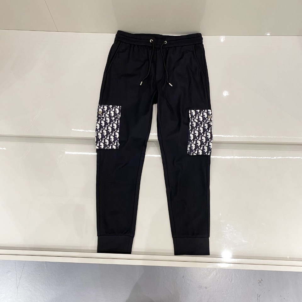 NO:514202,Dior's latest casual pants counter with 1:1 top replica, full quality!  A must-have item for trendy people!  Old iron who knows the goods quickly starts the size. M-3XL, dior, alexander wang19860909迪奥 秋冬最新休闲裤专柜1:1顶级复刻,全品相！潮人必备单品！懂货的老铁赶紧下手 尺码.M-3XL,,dior,alexander wang,Men's clothing
