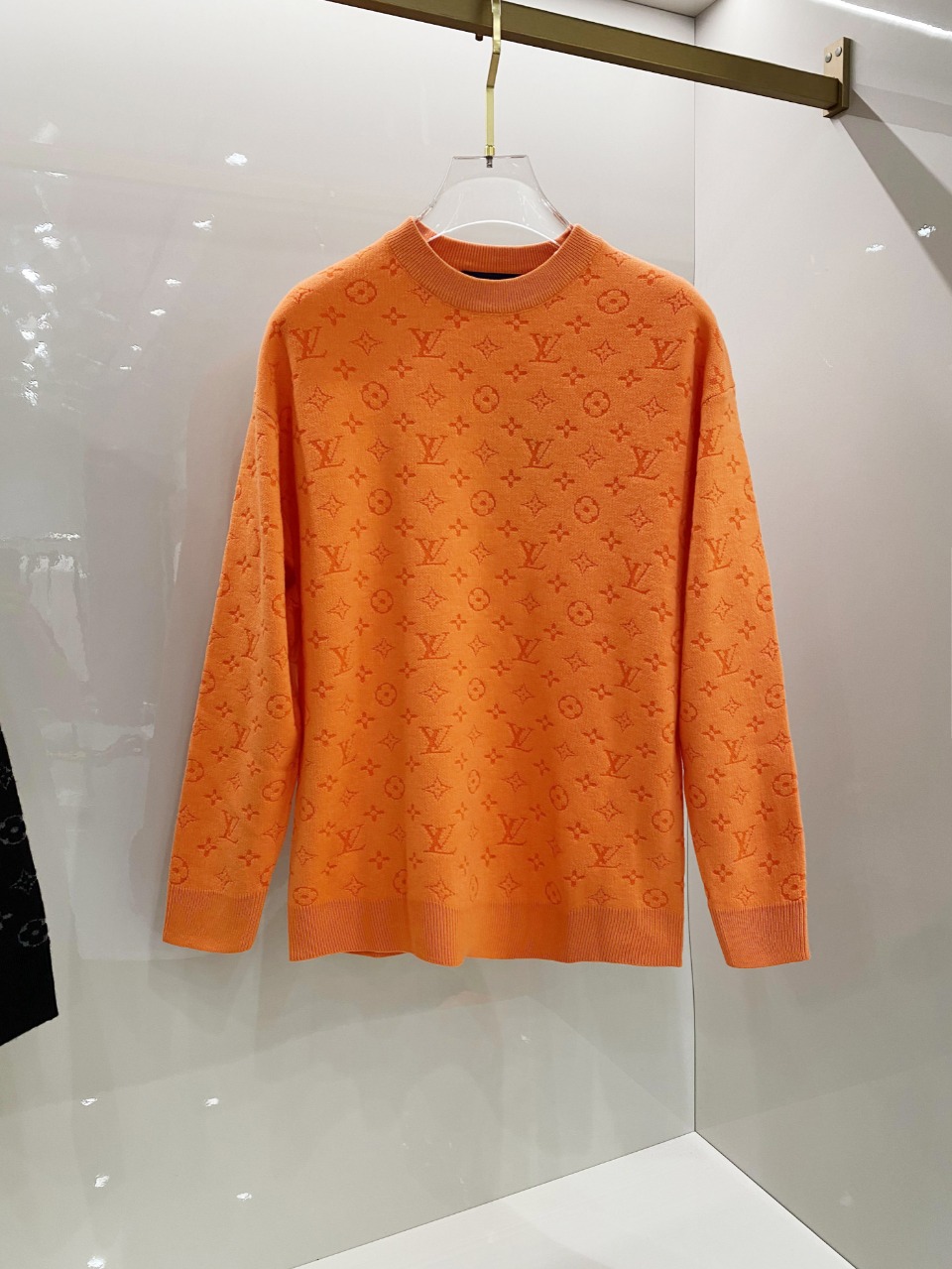 NO:651691,The latest LV 2025 autumn and winter series, 1:1 top replica at the counter, all in good condition!  Thick style, a must-have item for fashionistas!  If you are knowledgeable, please hurry up and get started. Fabric: cashmere 10, wool 60, spandex 30, size M~3XL, Louis Vuitton, Alexander Wang19860909LV 2025秋冬最新系列,专柜1:1顶级复刻,全品相！加厚款,潮人必备单品！懂货的老铁赶紧下手,面料羊绒10羊毛60氨纶30 尺码M~3XL,,louis vuitton,alexander wang,Men's clothing