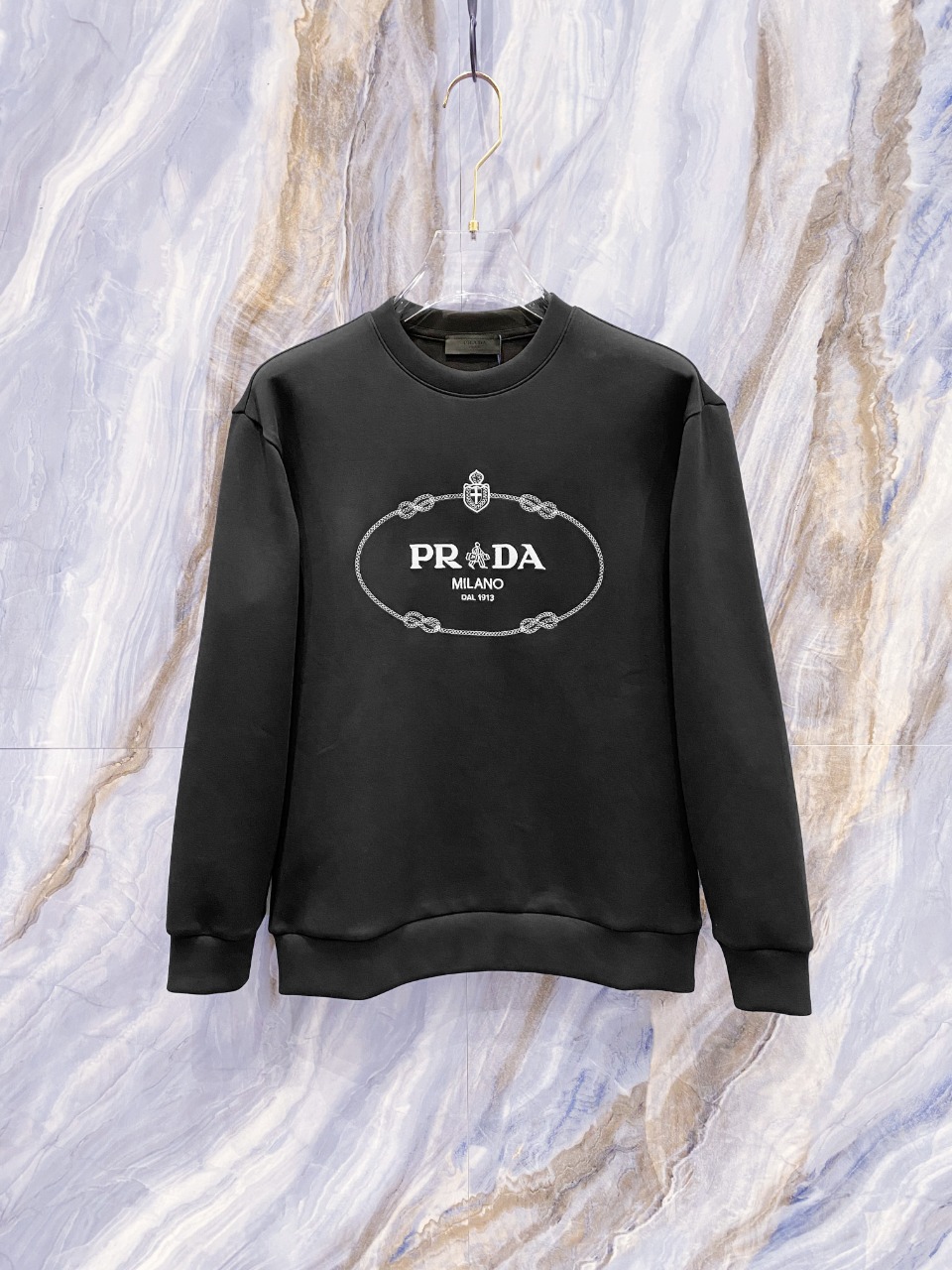NO:498360,Prada's latest 2025 space cotton sweatshirt, exclusively available!  Original reproduction, exclusive design, super craftsmanship!  Extremely luxurious!  Excellent style!  Size S-XL, prada, hoodie, sweatshirts, alexander wang19860909普拉达 2025最新款太空棉卫衣,独家发售！原版复刻,独家设计,超强工艺！极其奢华！版型超赞！ 尺码 S-XL,,prada,hoodie,sweatshirts,alexander wang,Men's clothing