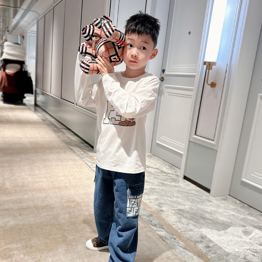 Stylish Bear Doll Long Sleeve: Perfect for Autumn and Winter Layering - 图片 7