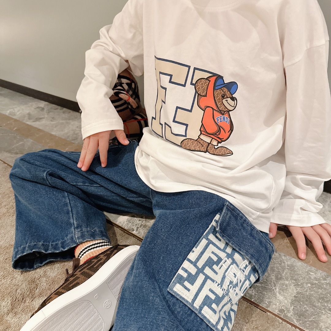 Stylish Bear Doll Long Sleeve: Perfect for Autumn and Winter Layering - 图片 4
