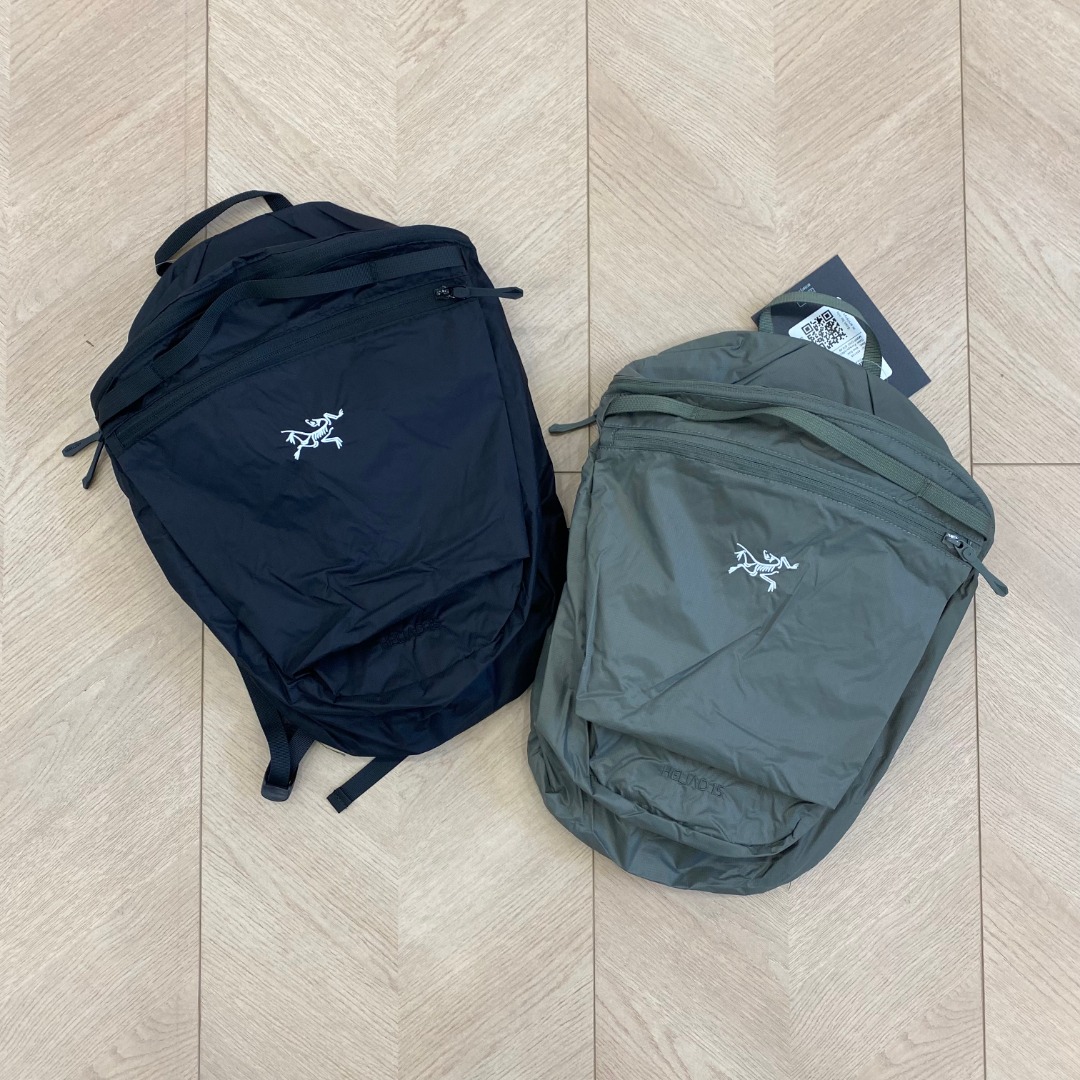 💰95
【高定】鸟 INDEX 15L双肩包
【功能特性】专为都市生活与户外活动打造，具有良好的耐用性与功能性，特殊防水面料，容量为15L,主隔层可以容纳您的日常装备，
设计更全面 更大气，款式更简洁，面料更好，
后背更透气
【容量】15L
【面料】防撕裂尼龙面料
【颜色】黑色   绿色