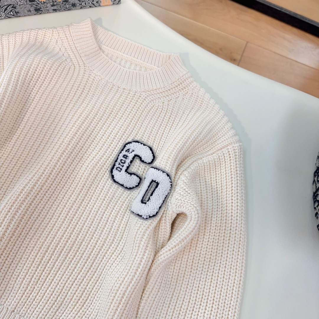 Autumn Style: Embroidered White Sweater for Comfort and Warmth #178 - 图片 4