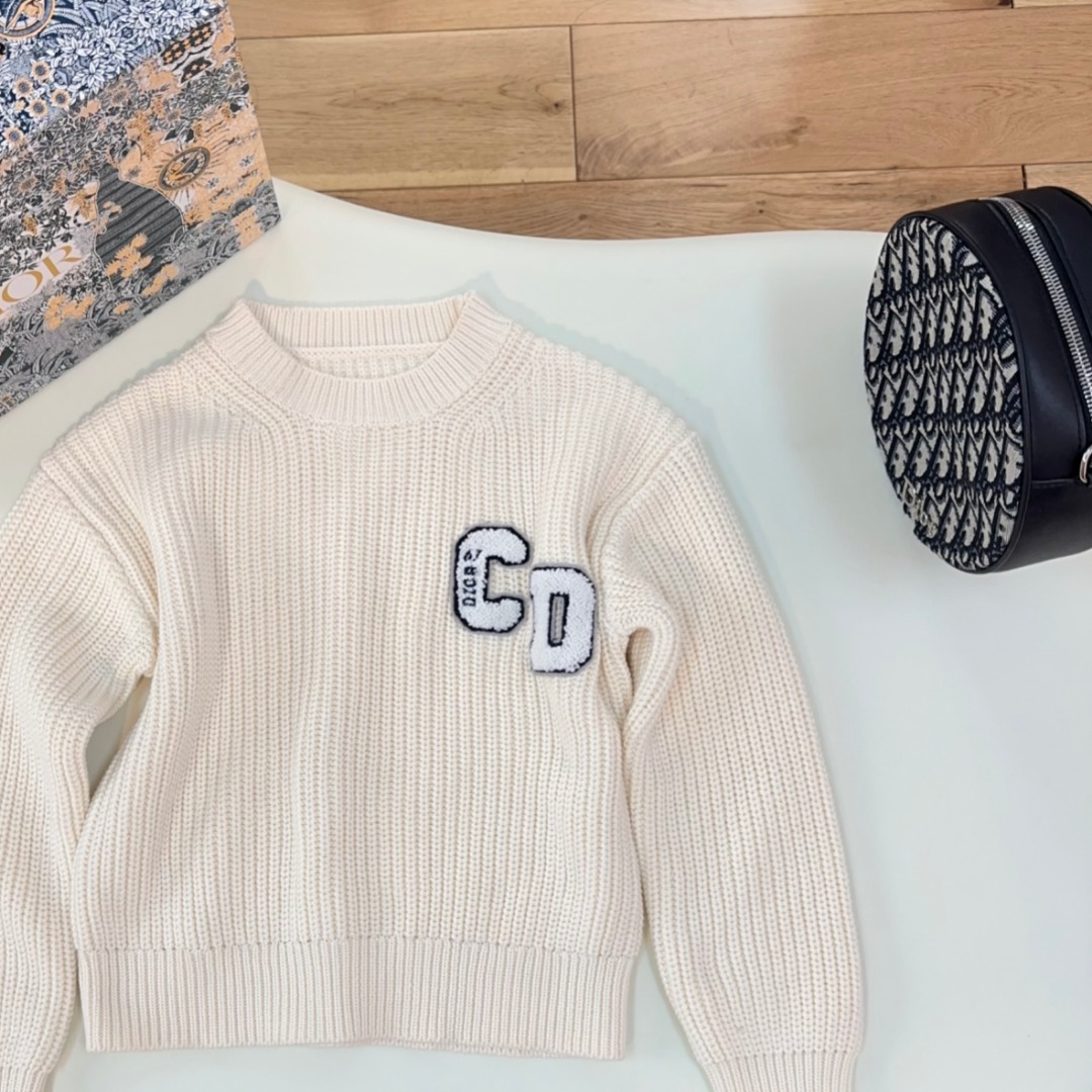 Autumn Style: Embroidered White Sweater for Comfort and Warmth #178 - 图片 2