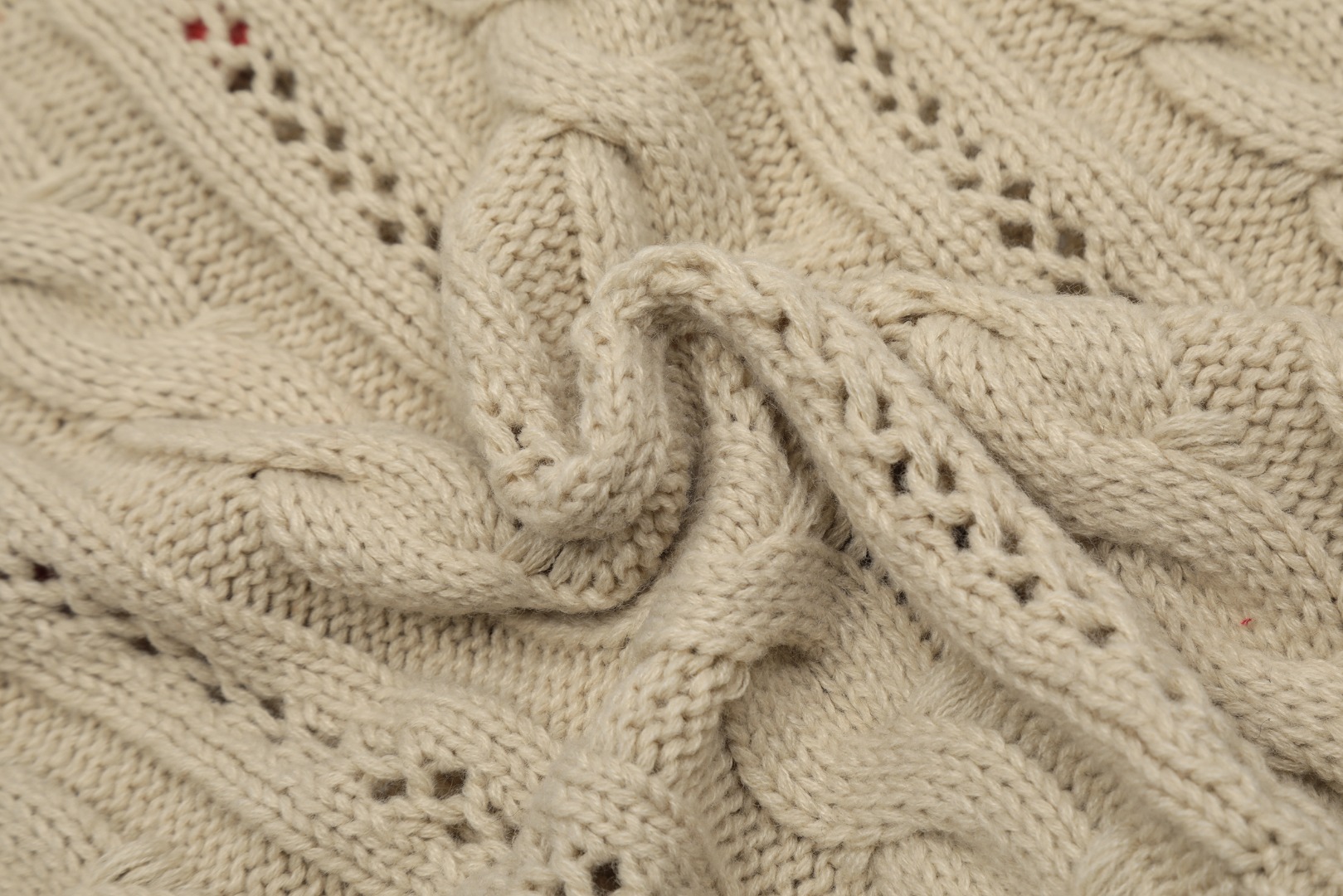 RS VIVI52: Luxurious Handmade Sweater Collection for Fall/Winter - 图片 8