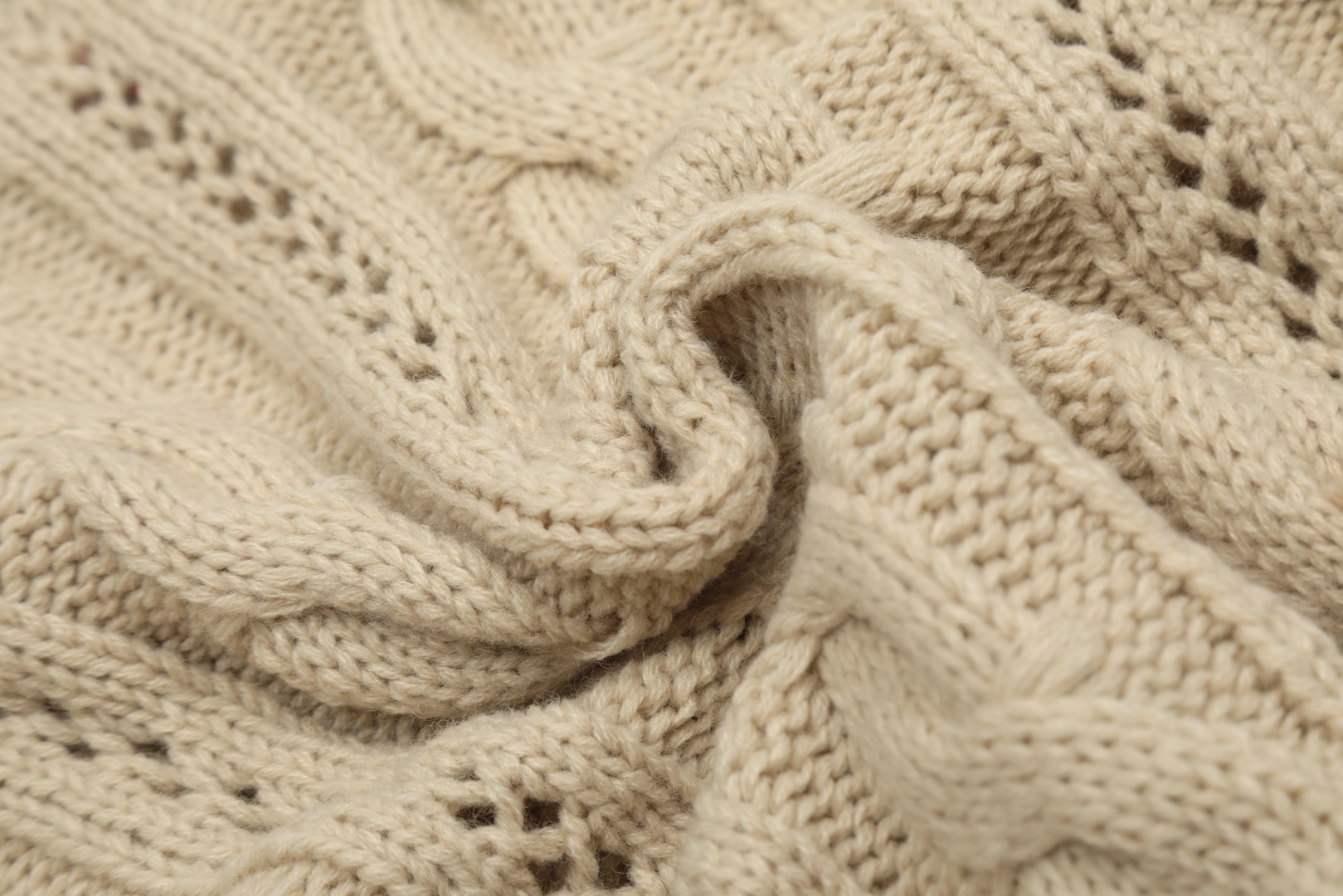 RS VIVI56: Luxurious Handcrafted Sweater Collection with Icelandic Wool - 图片 9