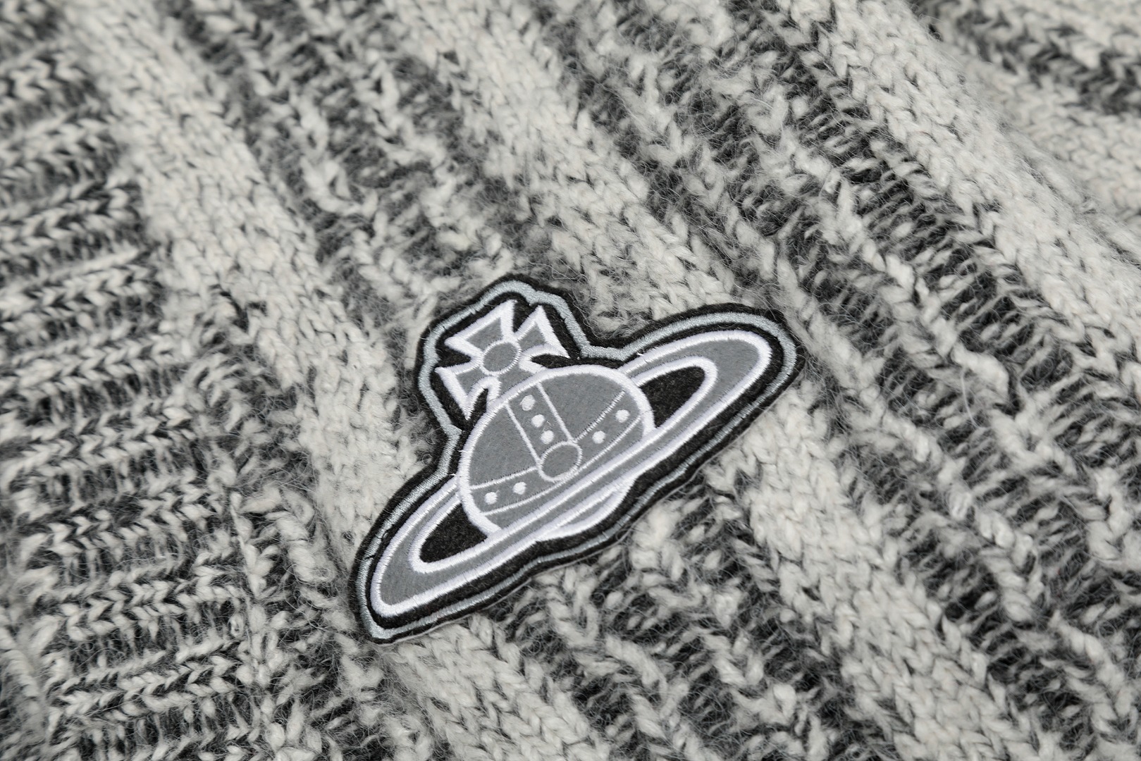 RS Vivi131: High-Quality Wool Blend Sweater for Men, Fall 2024 Fashion Trend - 图片 4