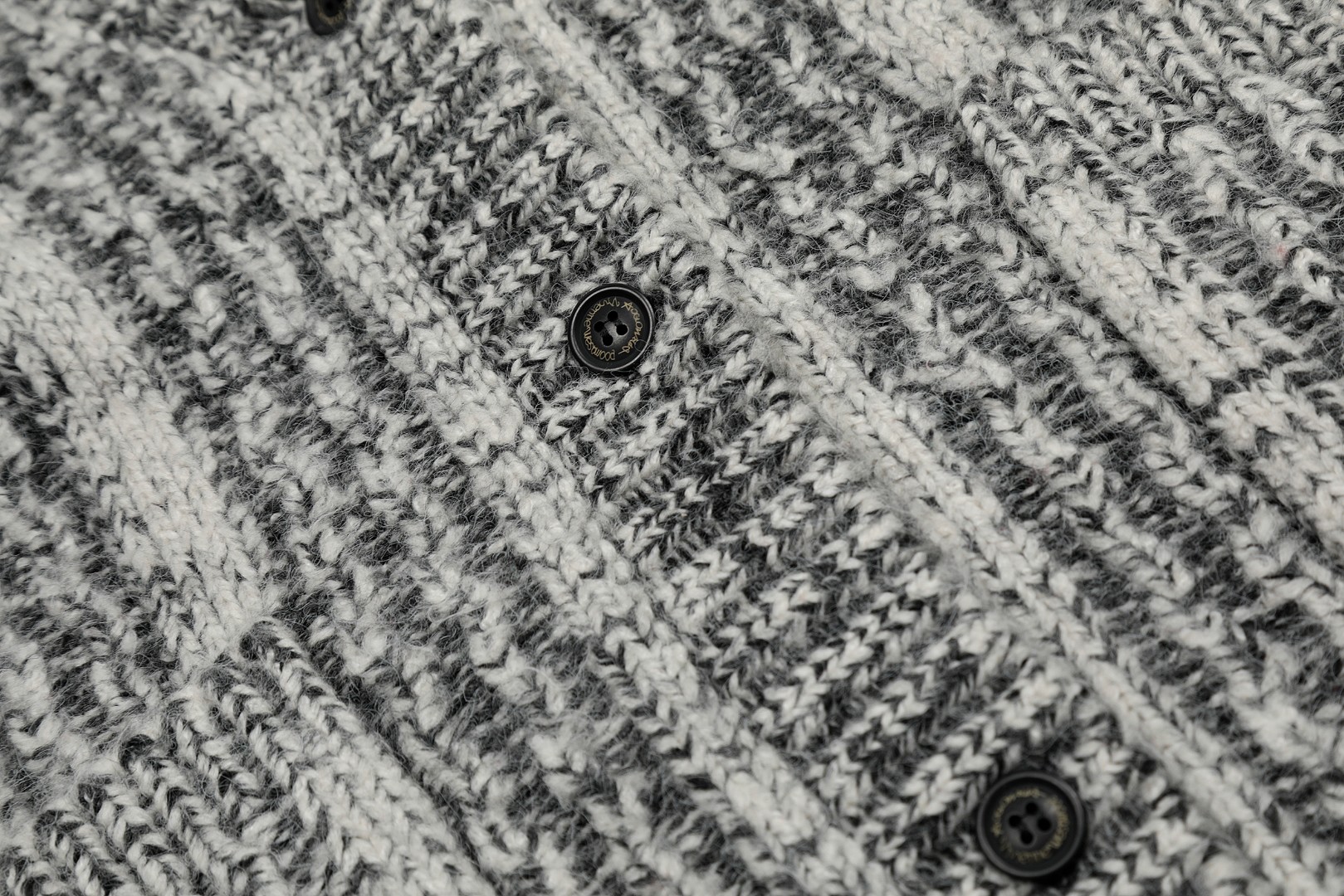 RS Vivi131: High-Quality Wool Blend Sweater for Men, Fall 2024 Fashion Trend - 图片 6