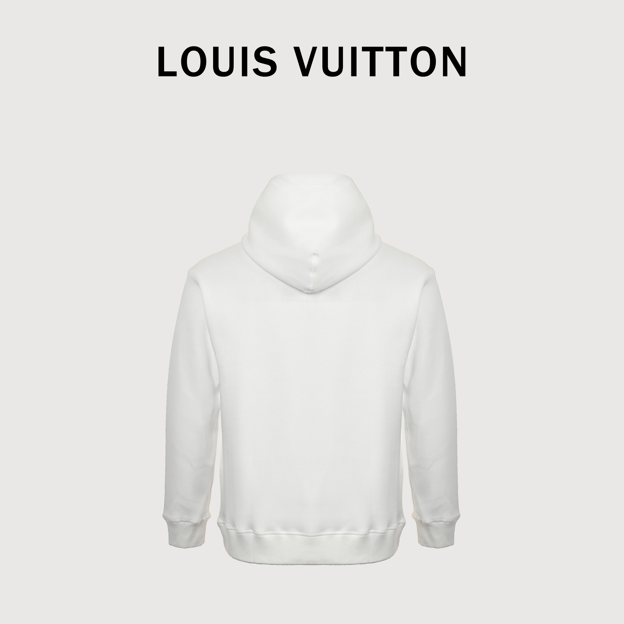 本地自取💰260 
LouisVuitton/路易威登五金花卉连帽卫衣  
男女同款全新美学灵感趣味设计,渠道性质精品。让整体造型设计更加优雅时尚，今夏最火系列，无数明星潮人追捧。裁剪工艺细节处理工整为玩味时尚增添色彩!工整细致，合身的版型构造更是独具匠心，上身不仅有着出彩的辨识度更是减龄青春。一款穿着意义还有穿搭性能都很极致的款式，绚丽的色系调配，此款的工艺必然也是极致非凡，上身的舒适度绝对足够的强大，也是奢品本质的一种彰显！柔软轻薄，触感更是极端撩人，透气性能十分之强大，尤为适合春夏季节的穿搭所需，妥妥的穿着享受，并且各处的细节以及织带的工艺都是尽善尽美，更显高级感！                
颜色：黑色、白色、绿色            
Size：S-XL