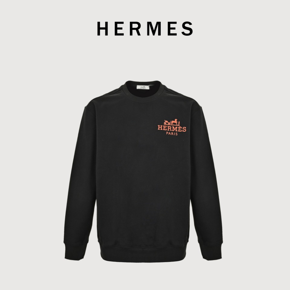 本地自取💰220
Hermes 爱马仕 24FW 字母logo印花圆领卫衣
480g高级精梳棉面料 专柜领标 代购级白色厚板吊牌 原版吊粒 前后都是立体发泡印花 层次感很强 男女同款 情侣款 oversize版型 宽松
尺码:S-XL