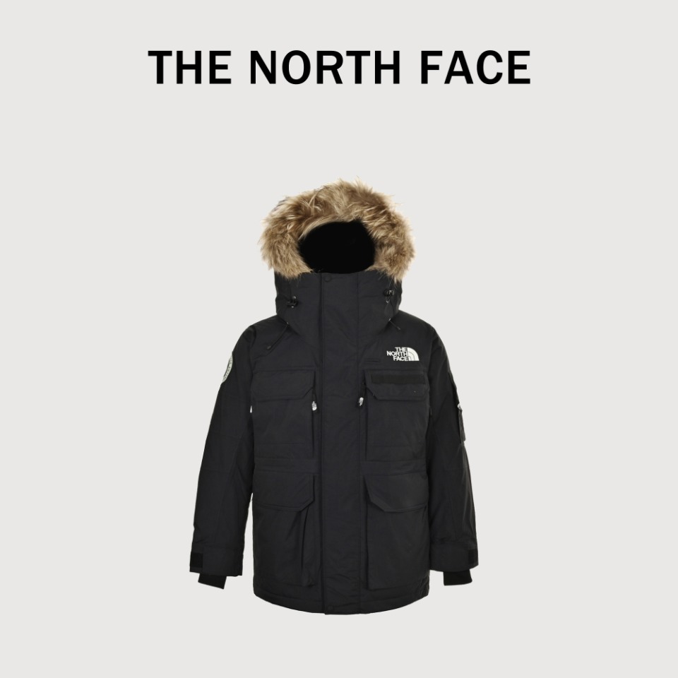 本地自取💰750
The north face/北面 TNF日版限定极地联名多口袋工装毛领连帽羽绒服
日代购5000+ 这应该是你所有TNF羽绒服里的天花板了。采用GORE-TEX三层防水防风面料 全身压胶缝制工艺 超高的冲绒量 极地袖章 远征系列 带你抵御严冬,经典毛领中长款派克服版型 穿搭随意 版型男女通穿,毛领可拆卸 帽前两侧和帽后都有调节抽绳 可根据使用环境自由选择造型。注意!北面是环保协会的不可能用动物皮毛!毛领为人造毛领,但是质感无敌。宽檐双层压胶加厚 挡风魔术贴门襟,右臂品牌标识图腾 左臂极地远征袖章,
Size:XS-XXL