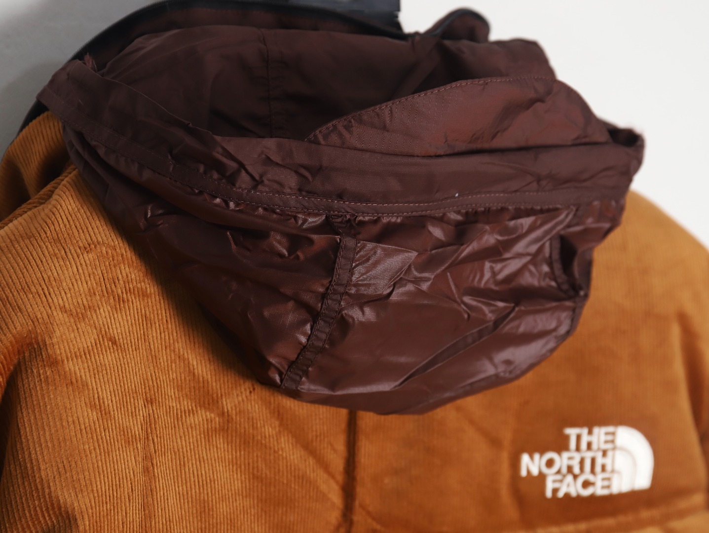 The North Face TNF 北面 23AW 92'S限定款灯芯绒两面穿羽绒服