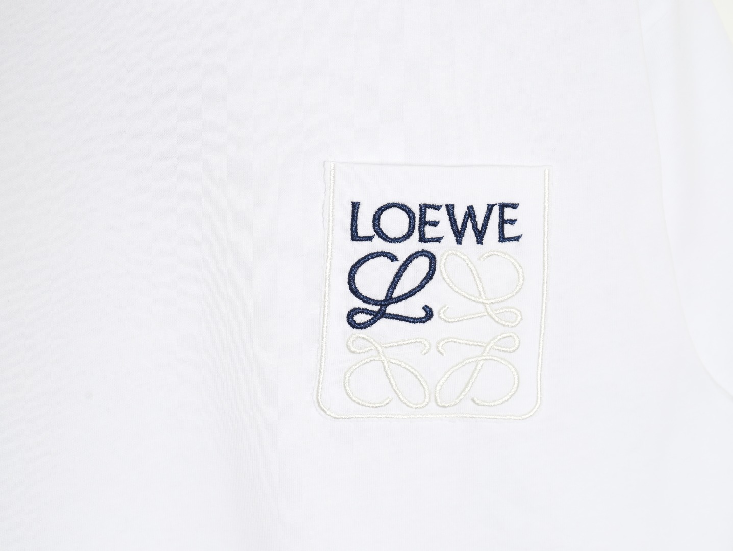 LOEWE 罗意威 口袋立体绣短袖T恤