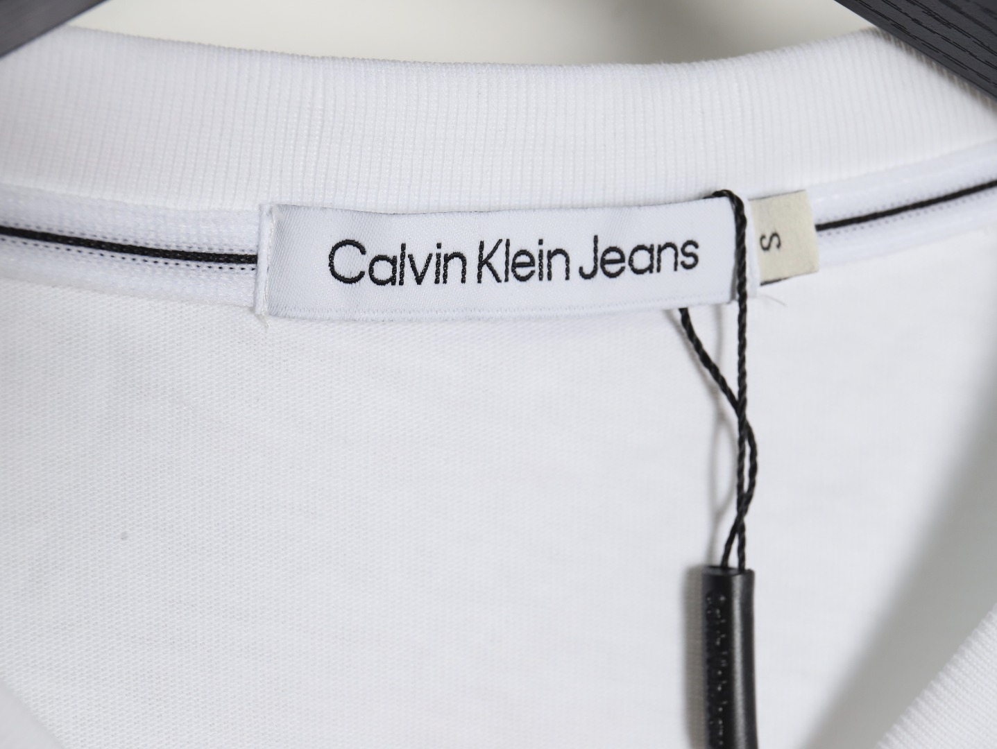 Calvin klein CK 基础款休闲圆领长袖