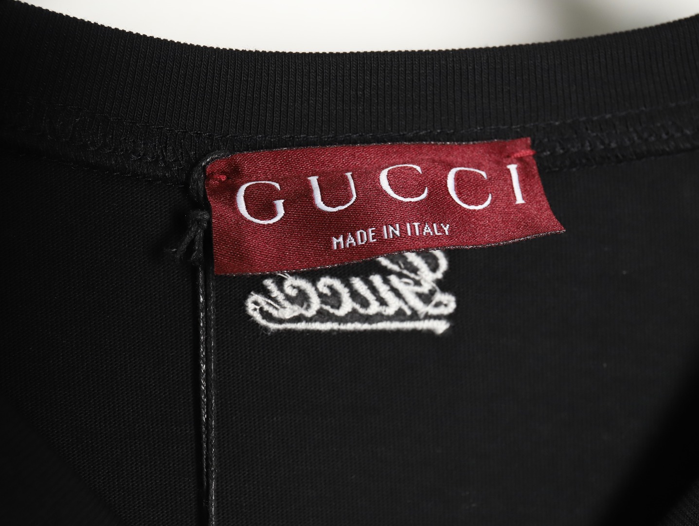 GUCCI 古驰 guc 满幅刺绣字母印花 短袖T恤