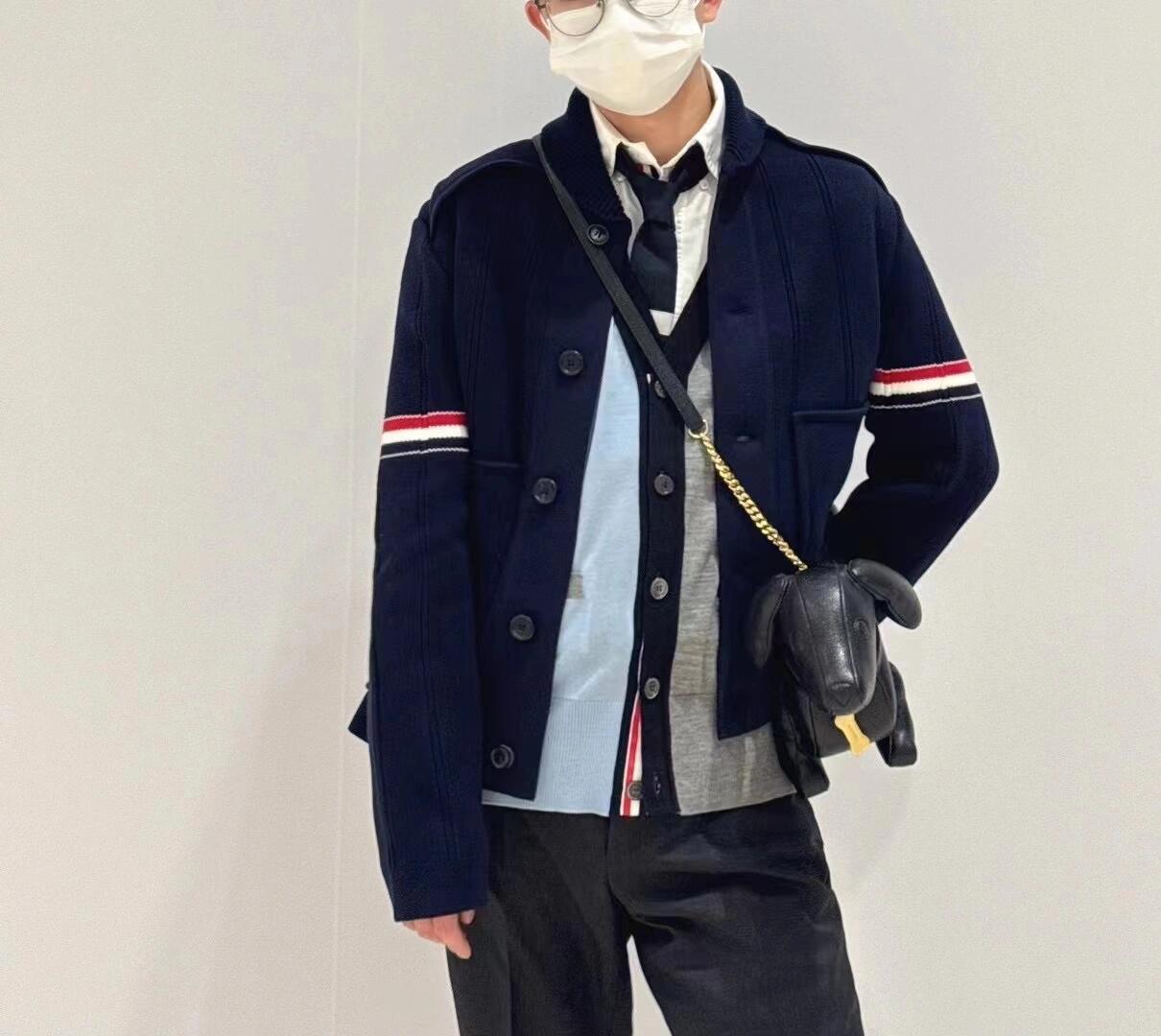 THOM BROWNE TB 汤姆布朗 24FW 竖条纹夹克外套 上身效果#