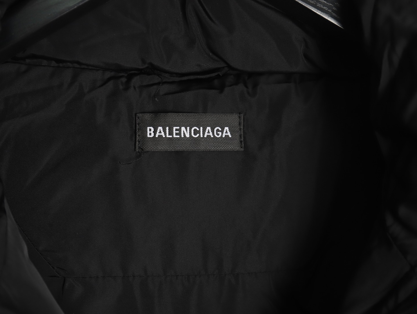 Balenciaga 巴黎世家 23FW BLCG可乐羽绒棉马甲 黑色