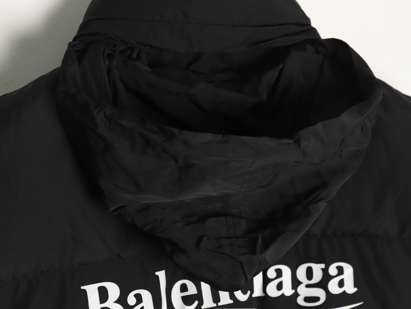 Balenciaga 巴黎世家 23FW BLCG可乐羽绒棉马甲 黑色