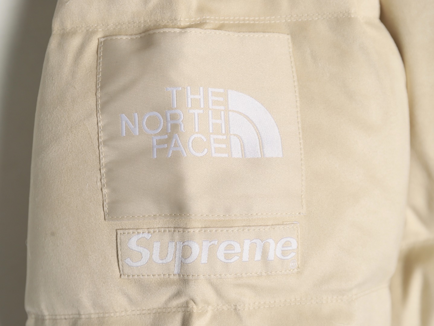 The North Face X Supreme 北面TNF SUP联名 麂皮羽绒服