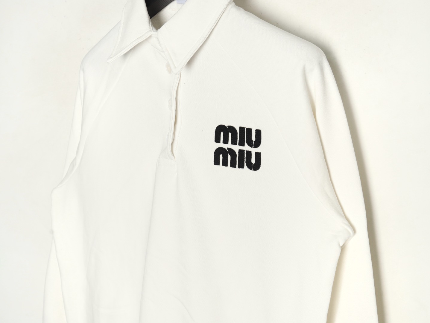 Miu Miu 缪缪 字母贴布Polo长袖卫衣