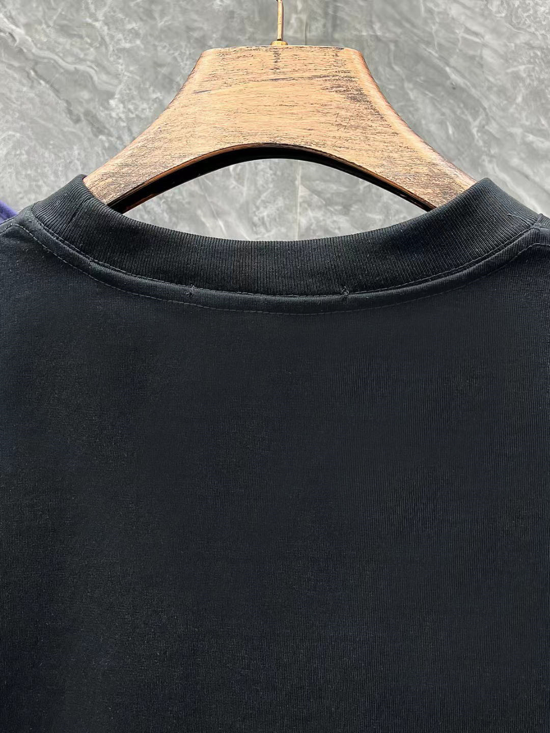 路易威登#2024春夏新款首发专柜最新款短袖圆领T恤高端订制设计前卫时尚！品牌logo重工艺设计高端定制