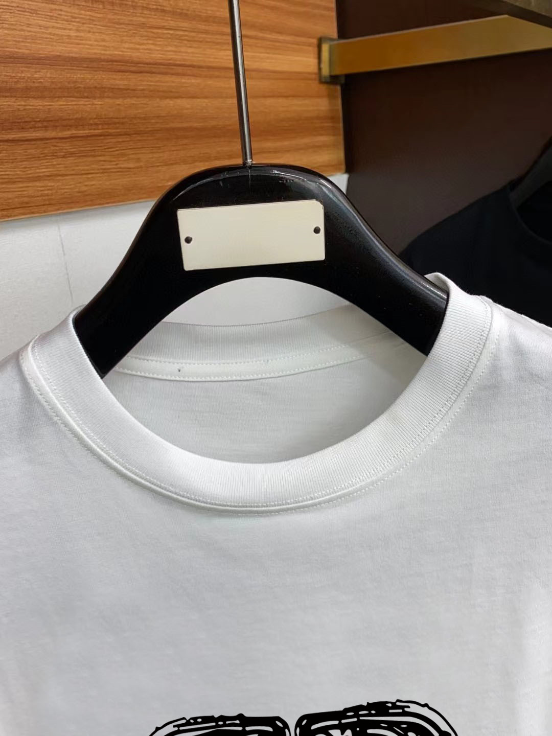 巴黎世家2024ss新纯棉质圆领男士短袖T恤新季新推系列将标识巧妙融入设计塑就一系列充满复古风情的运动风
