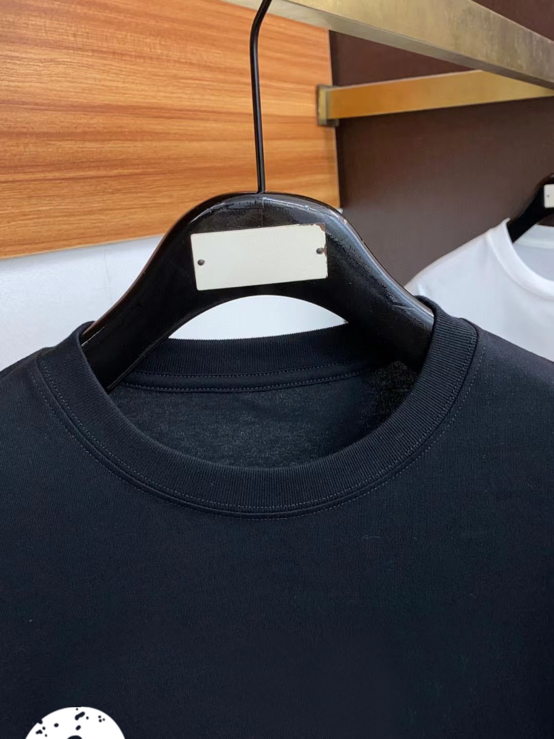 古奇2024ss新纯棉质圆领男士短袖T恤新季新推系列将标识巧妙融入设计塑就一系列充满复古风情的运动风单品