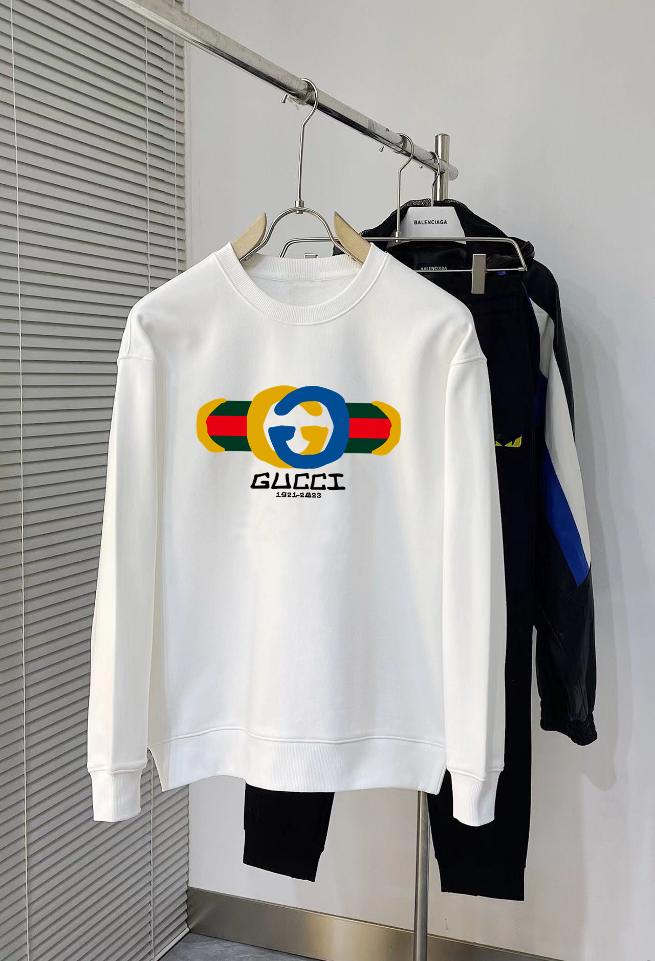 ¡1 Gucci nuevo 2024ss sudadera con capucha de cuello redondo de peso pesado enviada!! Algodón puro personalizado con pr…