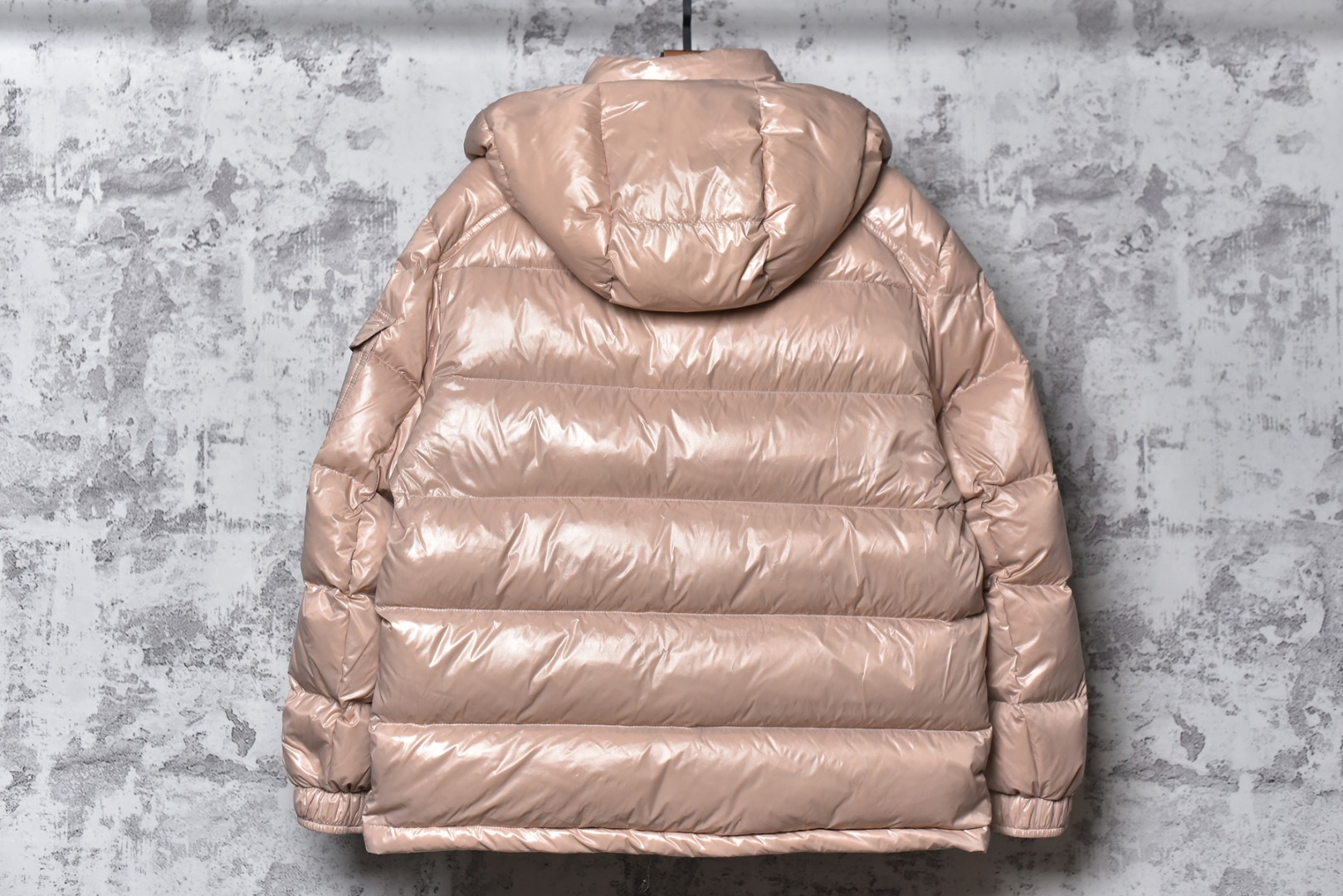 图片[2]-#SG 巅峰版 Moncler Maya 粉玛雅 「专供高端客户」🔺 真正独家填充国标90白鹅绒，不是国标90绒包退包赔，拉链五金独立开模制作。刺绣，纱线 经过计算机测绘 %99.99还原度 面料采用进口原渠道高密度纳米级面料 内里充绒超级饱满。无需过多赘述，欢迎货比三家，全年可售后，放心消费 尺码：1 2 3 4 5 6-选品中心