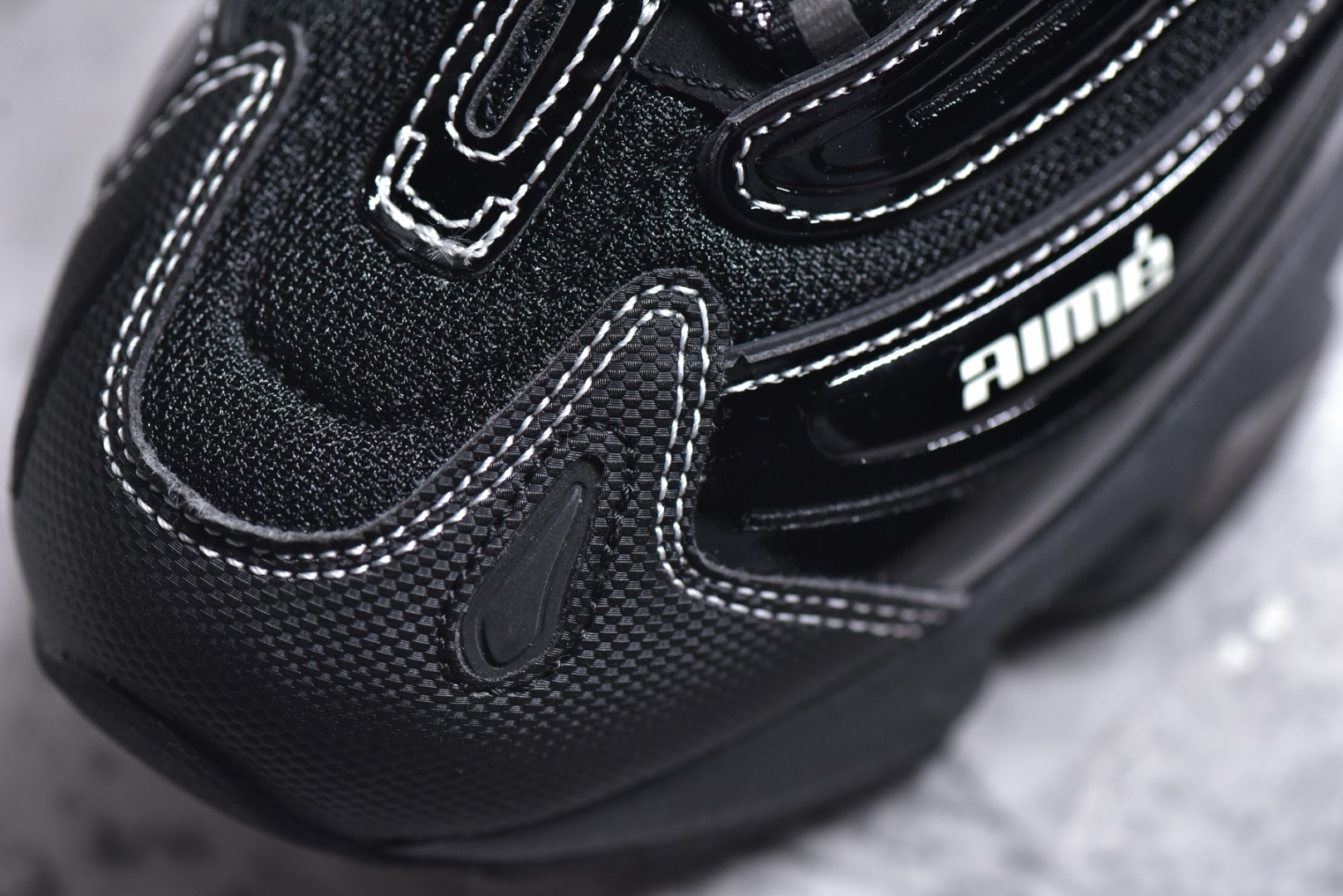 细节图  CX专供 毒版公司货 【NB】#NB 新百伦 New Balance 1000系列 复古老爹风低帮休闲运动跑步鞋 货号:M1000AD1 原装级别 男女鞋半码制 升级原楦原纸版开发版型 原楦原纸版数据开发版型 采用硬质牛剖革拼接透气网眼衬垫织物鞋面材质 T-Beam大底提供足步弓支撑,保持步态稳定 加入了ENCAP材质缓震中底#外置防滑耐磨橡胶底片❗️