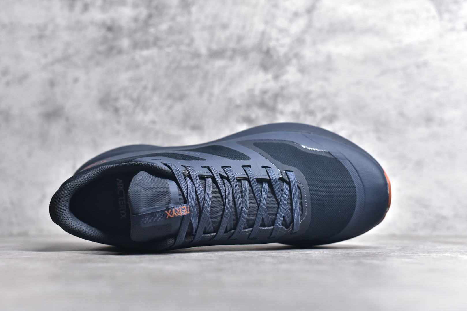 CX专供 免税渠道公司货 【ARC】Arcteryx Norvan LD 3 Gore-Tex 始祖鸟系列长距离越野登山徒步户外防水多功能运动跑鞋 台州原厂独家原底面配置 全套原厂生产指令加持 原厂特供Vibram外底 防水弹力尼龙布 外层热压TPU鞋面 随意纵横 内外盒标包装纸鞋带配件均同步公司 完美拉帮中底带钢印 仅服务市场百分之五高端客户 公司一样的东西 放心开冲 外贸 零售 裸鞋 渠道货 随意操作 承诺半个月内开胶直接换新 尺码同步官方：39.5 40 40.5 41 42 42.5 43 44 44.5 45