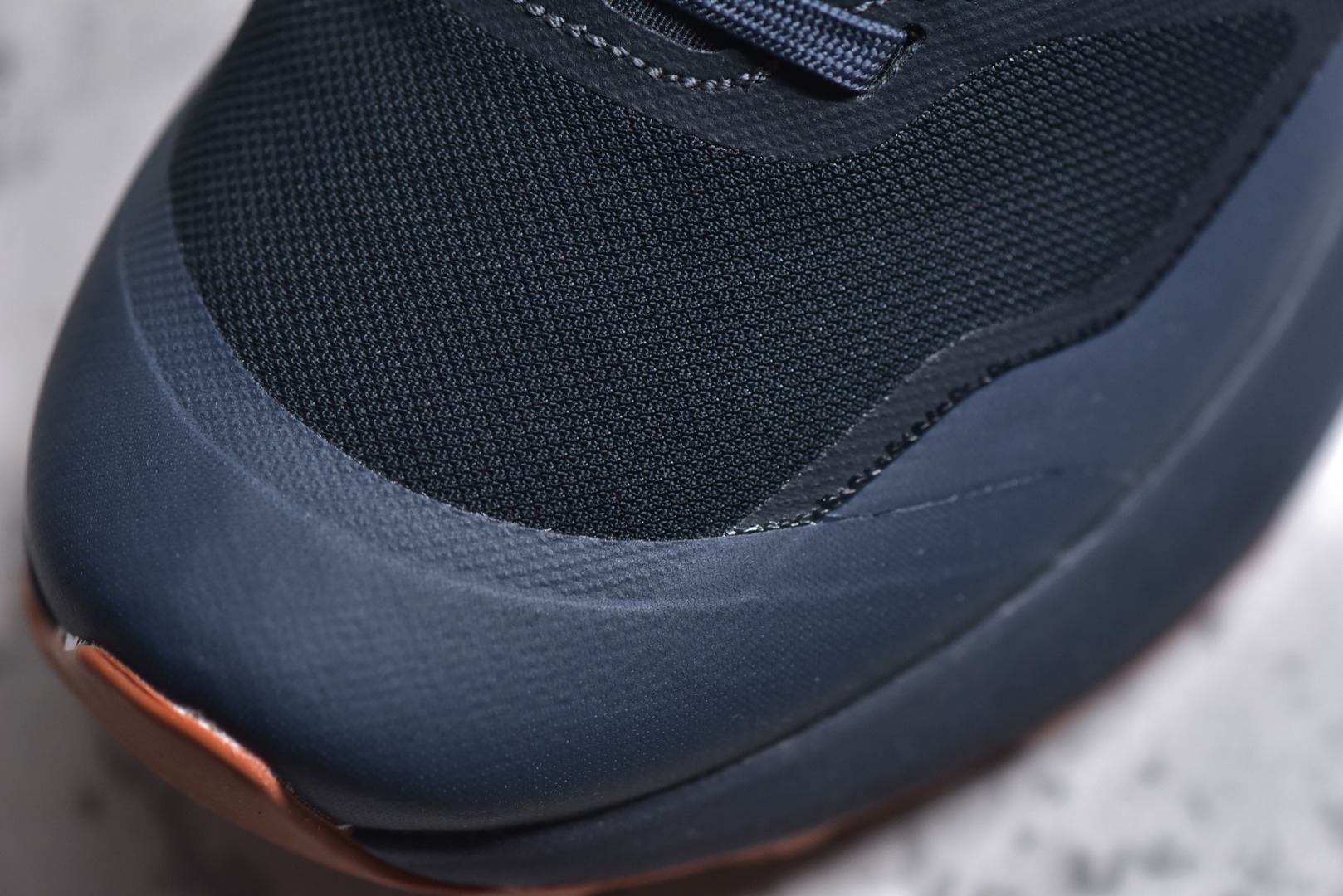 细节图
.
.
.
.
 CX专供 免税渠道公司货
【ARC】Arcteryx Norvan LD 3 Gore-Tex 始祖鸟系列长距离越野登山徒步户外防水多功能运动跑鞋 台州原厂独家原底面配置 全套原厂生产指令加持 原厂特供Vibram外底 防水弹力尼龙布 外层热压TPU鞋面 随意纵横 内外盒标包装纸鞋带配件均同步公司 完美拉帮中底带钢印 仅服务市场百分之五高端客户 公司一样的东西 放心开冲 外贸 零售 裸鞋 渠道货 随意操作 承诺半个月内开胶直接换新 尺码同步官方：39.5 40 40.5 41 42 42.5 43 44 44.5 45