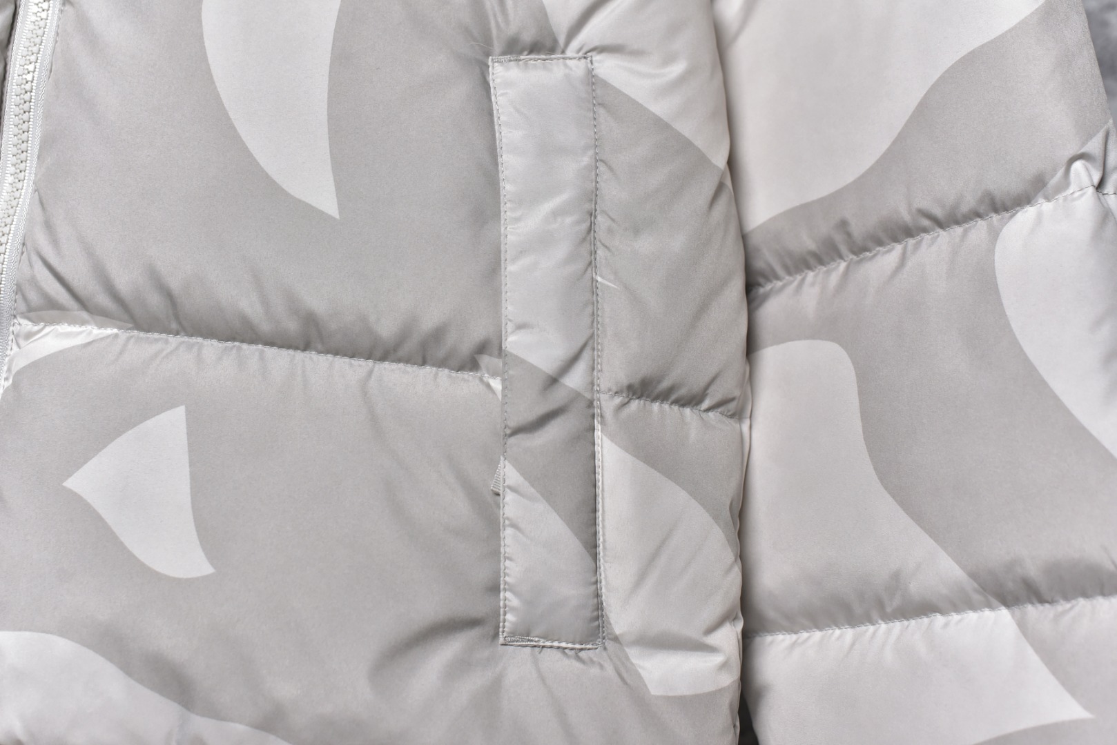 图片[3]-#SG巅峰系列 KAWS-THE NORTH FACE北面1996-联名系列 现货供应“全年售后” 原厂面料：国标90绒「正品同步」 假1赔3️ 不用看市场货的文案怎么写 你问他敢不敢赔就完了 温馨提示❗️（巅峰只做高端产品） 尺码：XS S Ｍ L XL XXL-选品中心