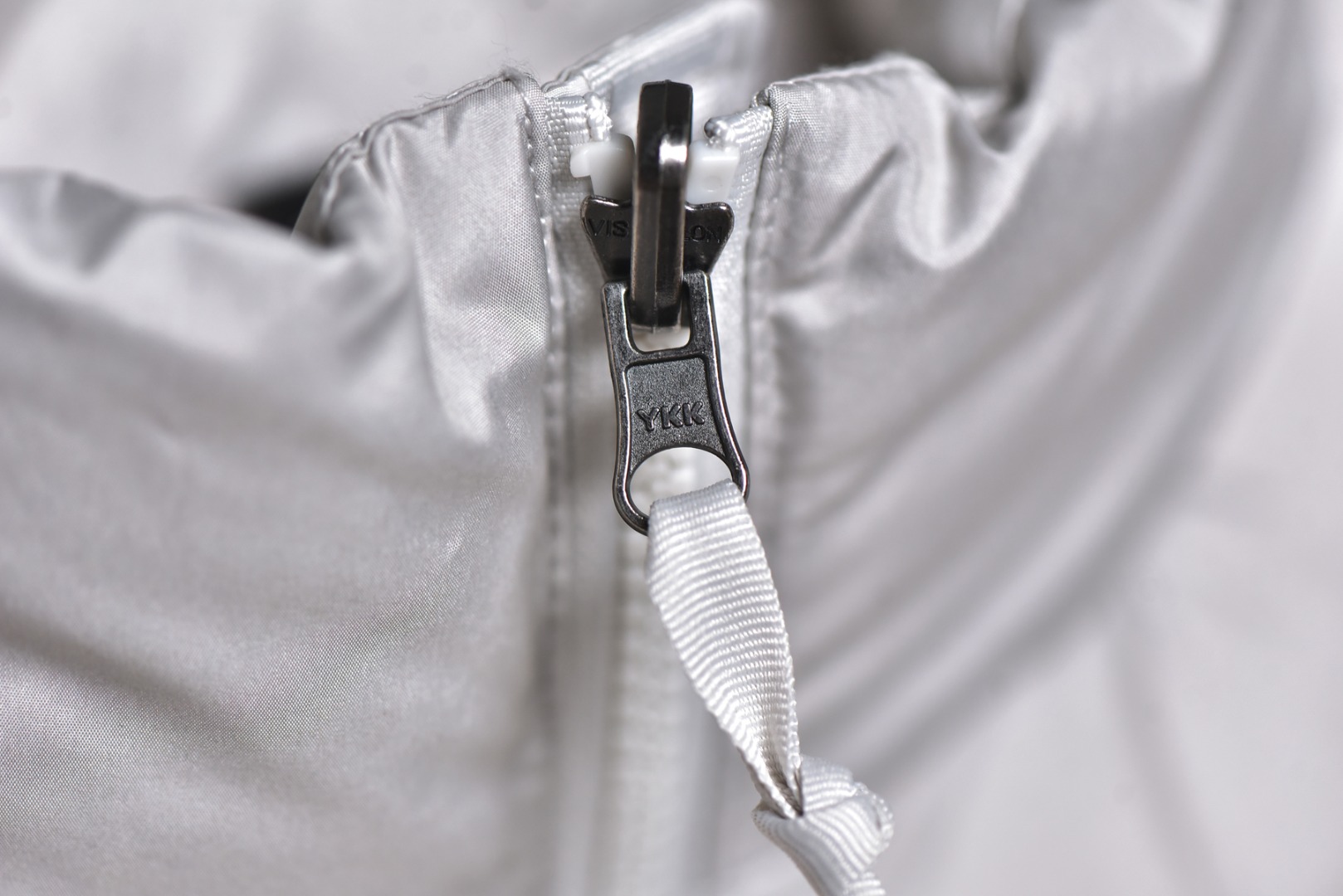 图片[6]-#SG巅峰系列 KAWS-THE NORTH FACE北面1996-联名系列 现货供应“全年售后” 原厂面料：国标90绒「正品同步」 假1赔3️ 不用看市场货的文案怎么写 你问他敢不敢赔就完了 温馨提示❗️（巅峰只做高端产品） 尺码：XS S Ｍ L XL XXL-选品中心