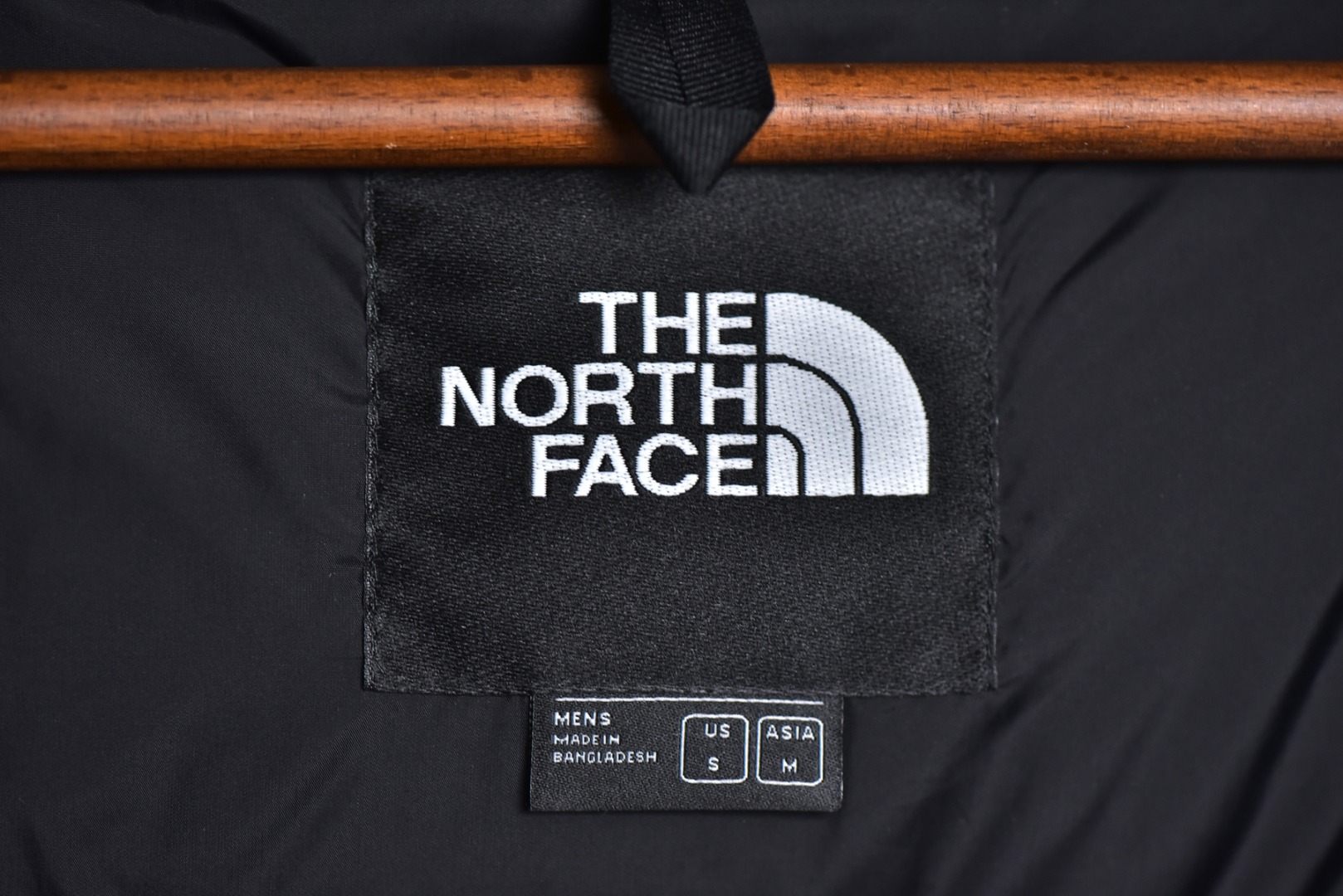 图片[9]-#SG巅峰系列 THE NORTH FACE北面1996 经典款羽绒服系列 13色 现货供应“全年售后” 原厂面料：国标90绒「正品同步」 假1赔3️ 不用看市场货的文案怎么写 你问他敢不敢赔就完了 温馨提示❗️（巅峰只做高端产品） 颜色：黑色.金属色.绿色.深黄色.紫色.粉色.白色.淡兰色.藏蓝色. 芥末绿.深灰色.橙色.酒红色 尺码：XS S Ｍ L XL XXL-选品中心